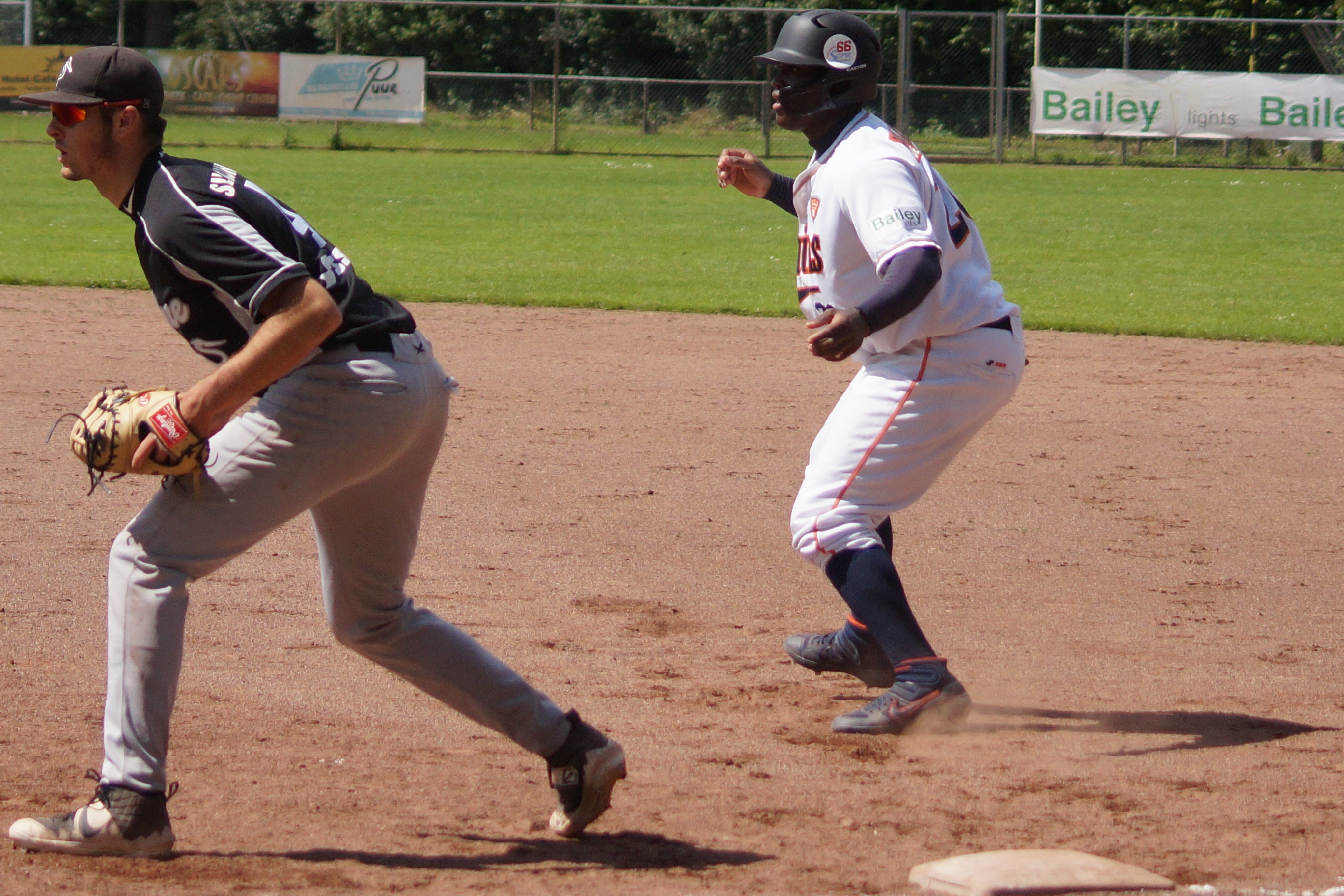 2647B83E-B2E3-4B31-8FB1-565DE3BD04F5