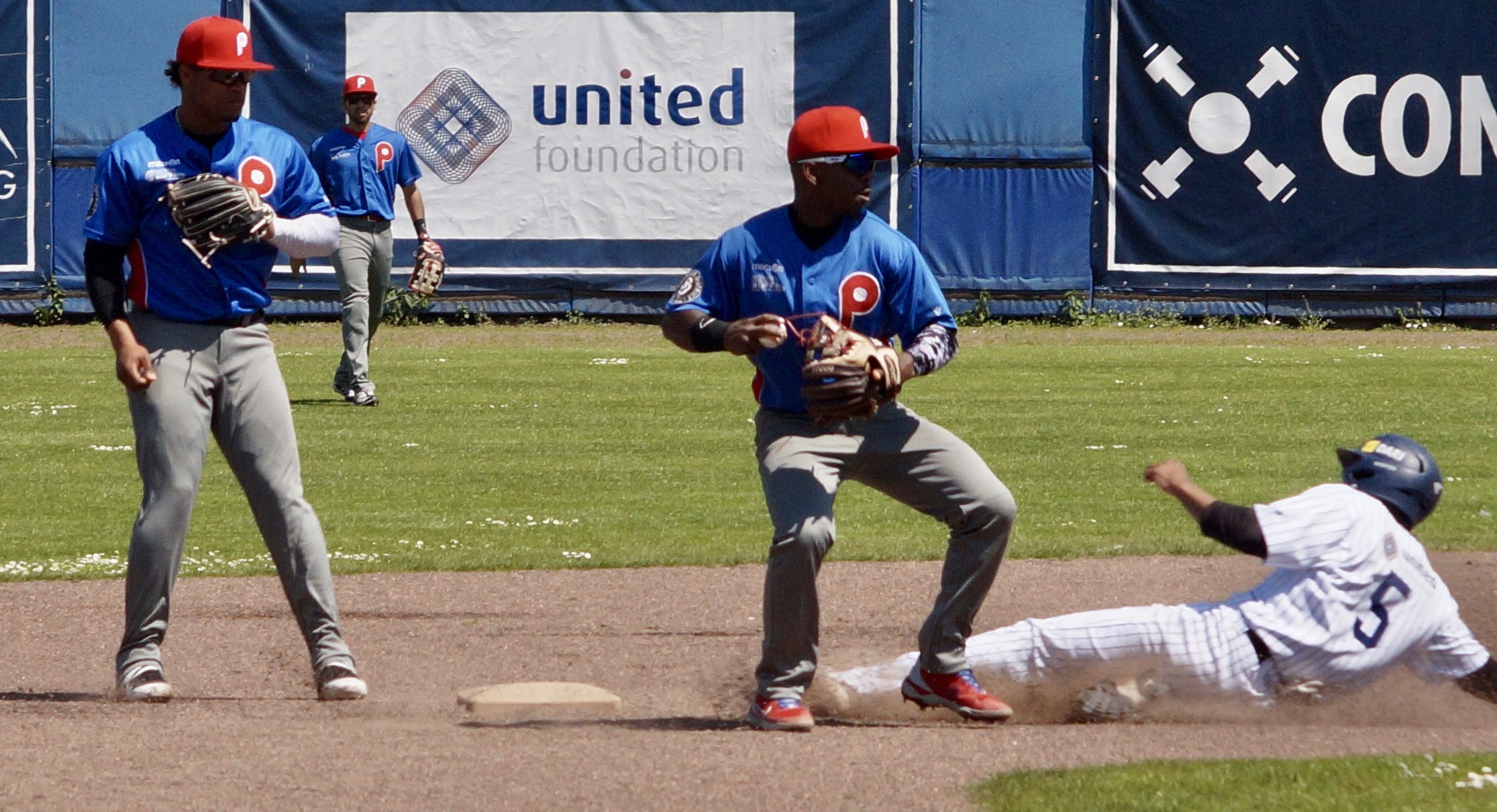 5597FA63-4660-453F-8227-8874EF0249F4_1_201_a