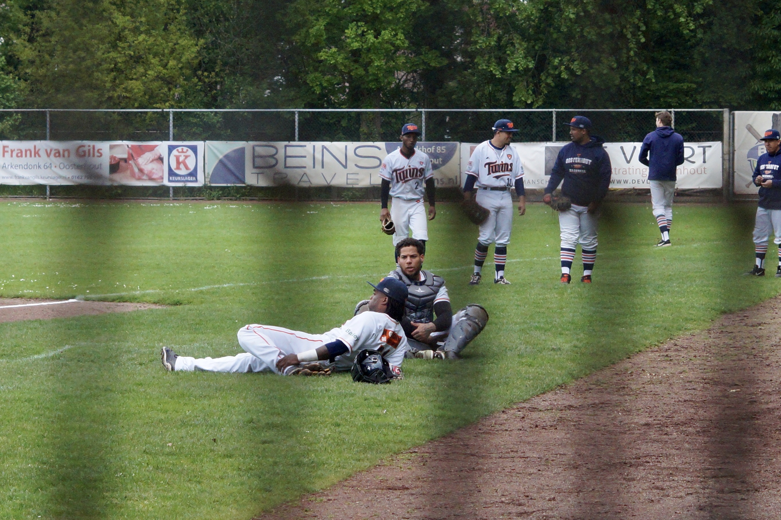 71D86E15-EB62-4337-9DD9-E97BCF1E95E2_1_201_a