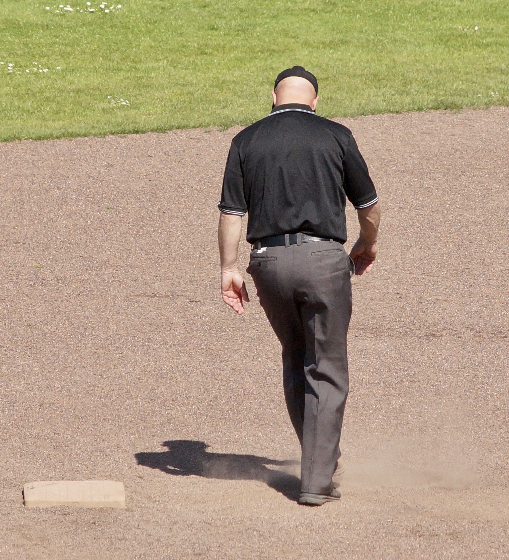 B31B1F61-86BA-4A68-85CE-B31CBD0EB7B0_1_201_a