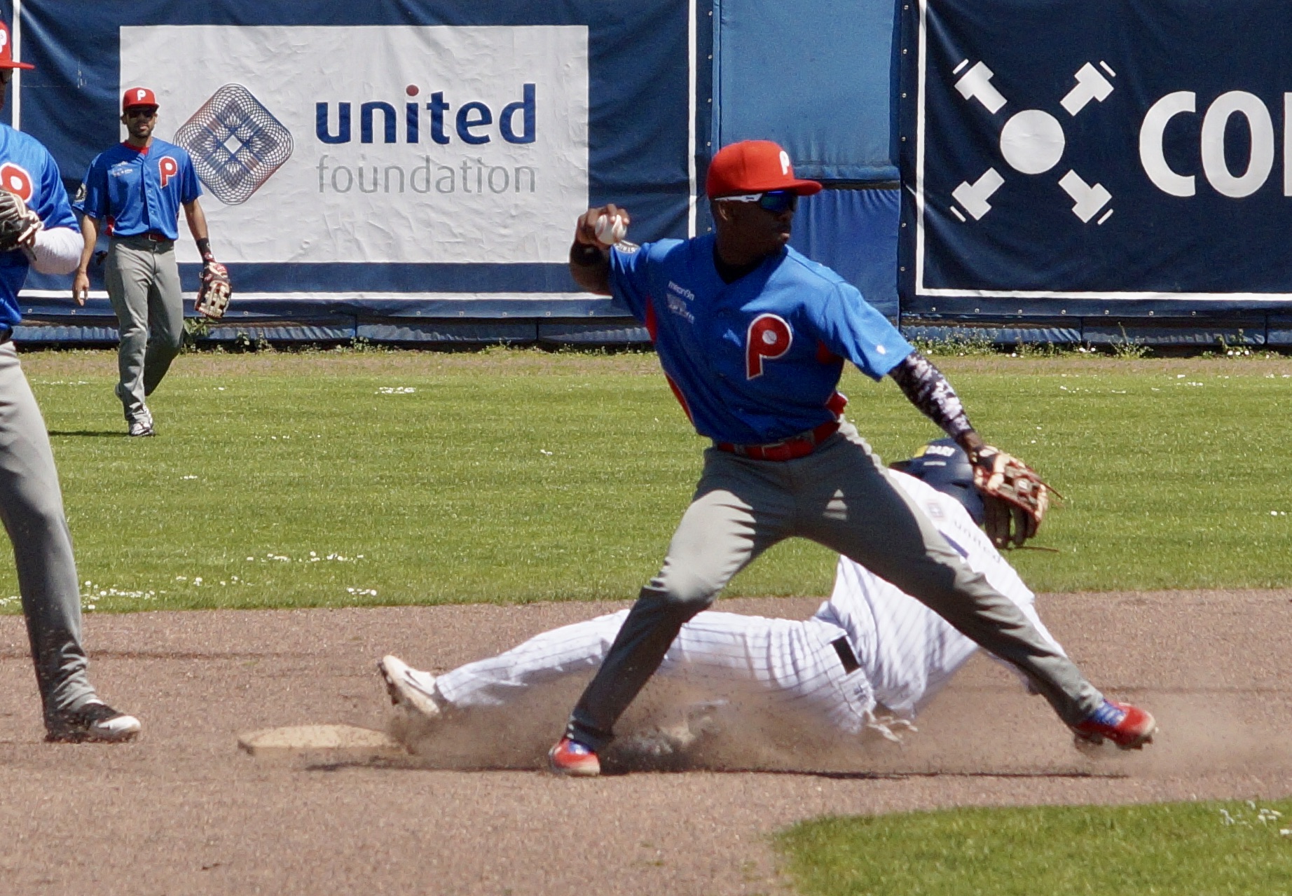 BFEC354E-2029-474D-9409-8F50DB419168_1_201_a