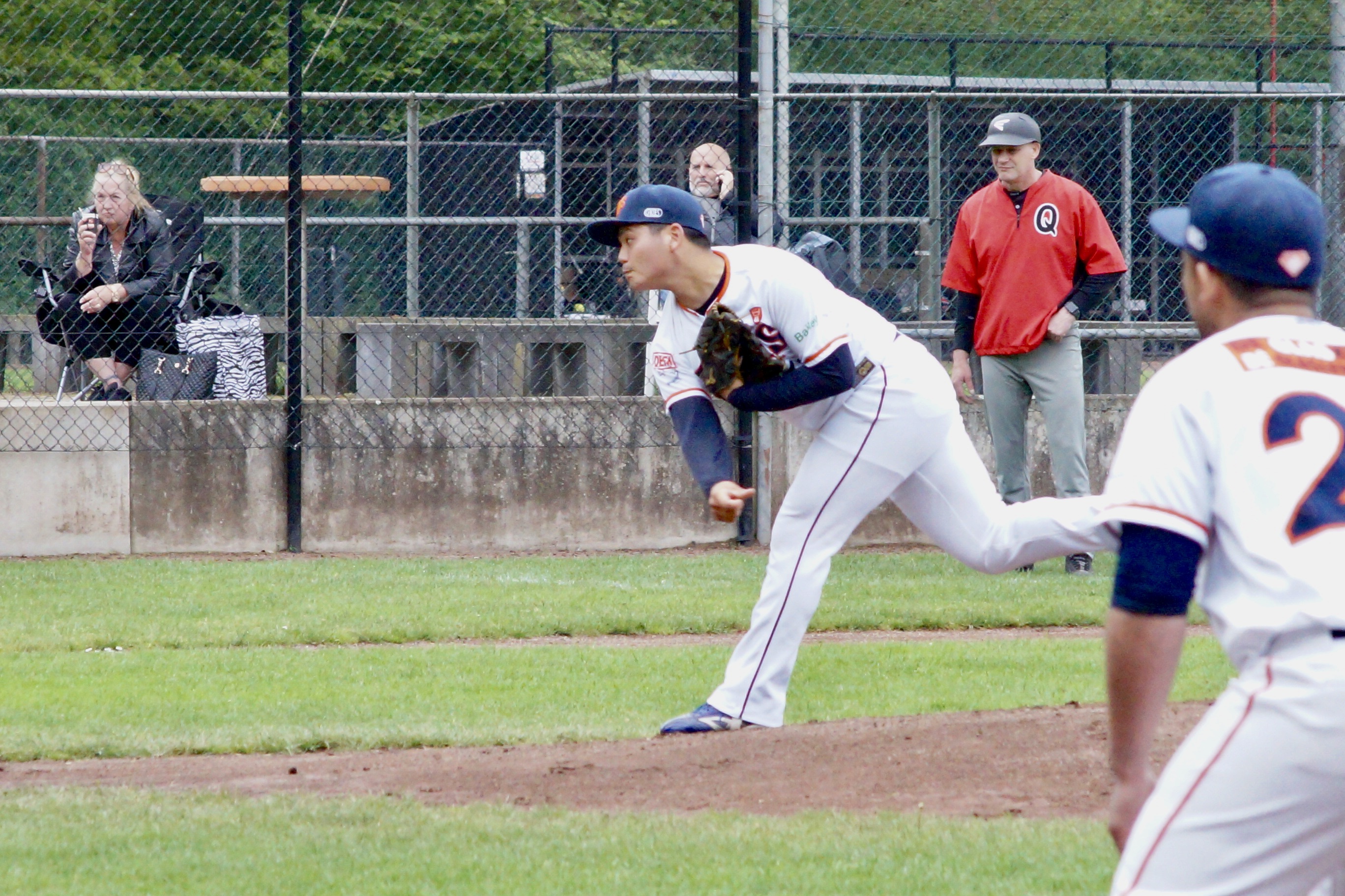 E09B54DA-FF84-4A9F-81BC-AA8760E4F114_1_201_a