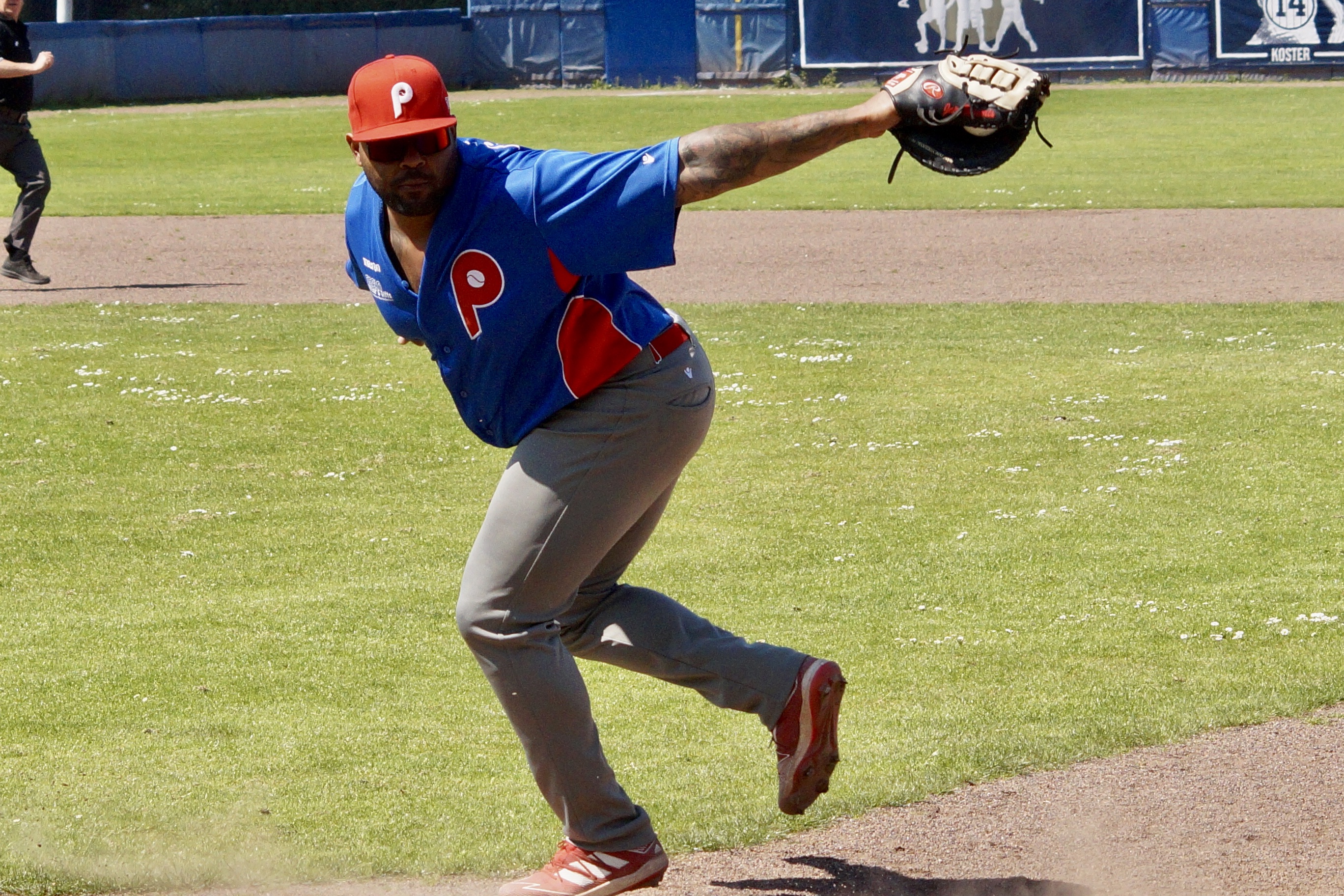 EBE35620-10DE-478B-B9F7-E751A4F10B62_1_201_a