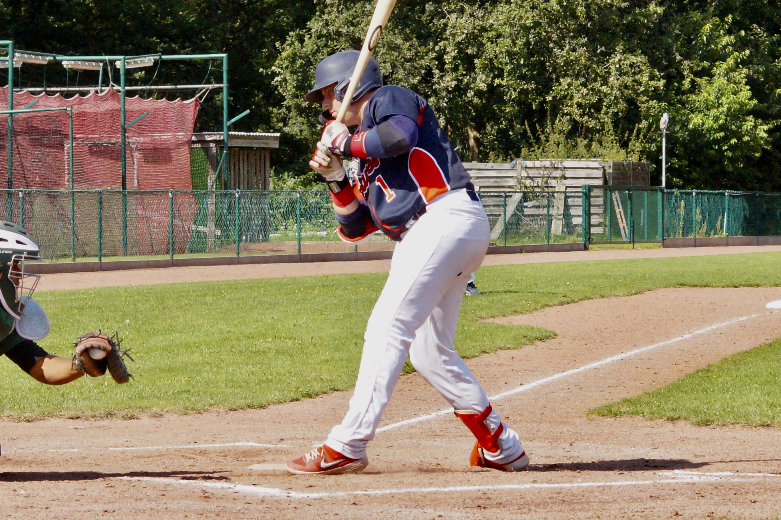 27554701-92B8-4BBC-B4C0-A5BFCE350CB7_1_201_a