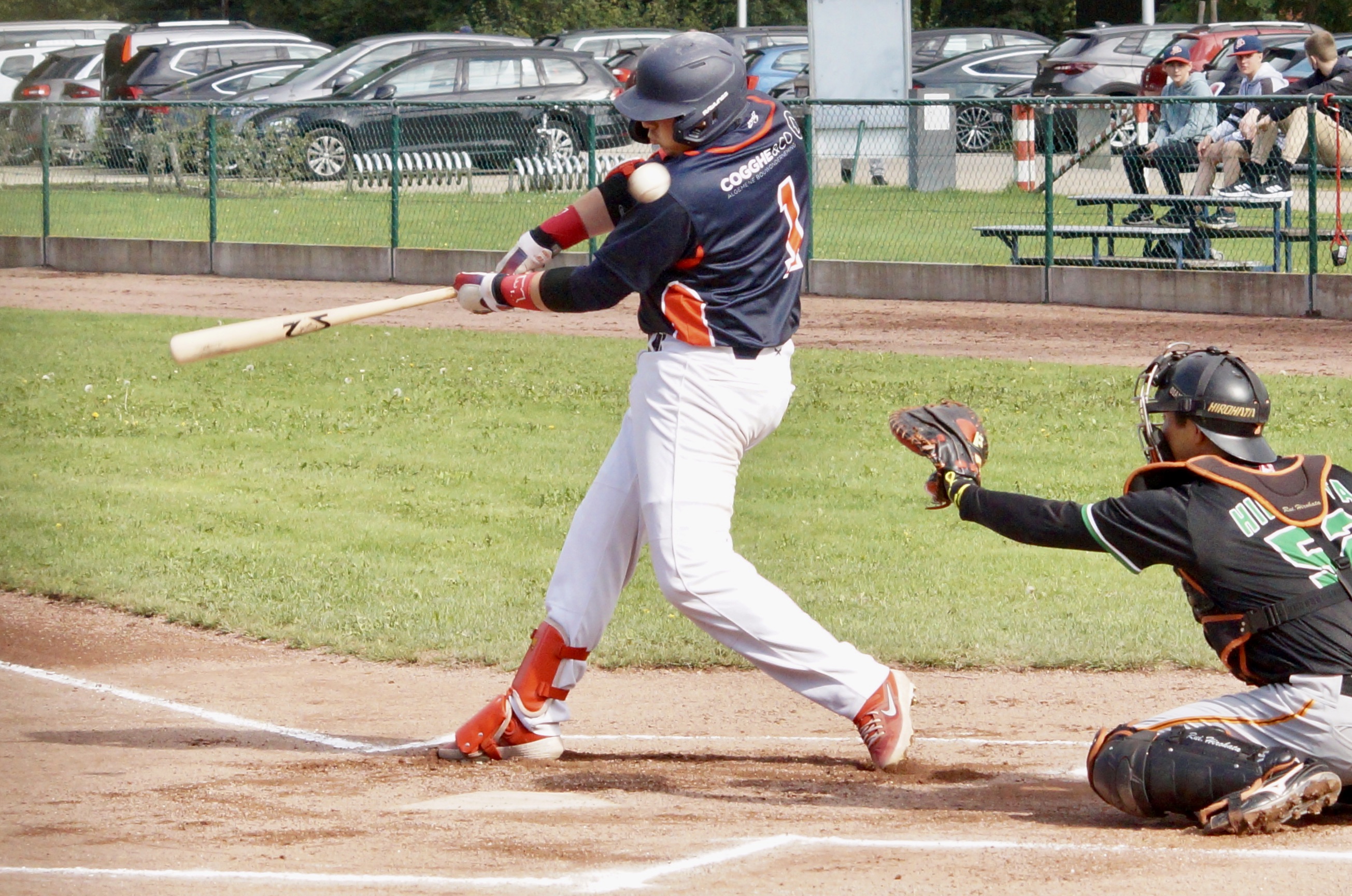 49ED8A4D-880C-4BAB-8EAF-F30C29E4E10C_1_201_a