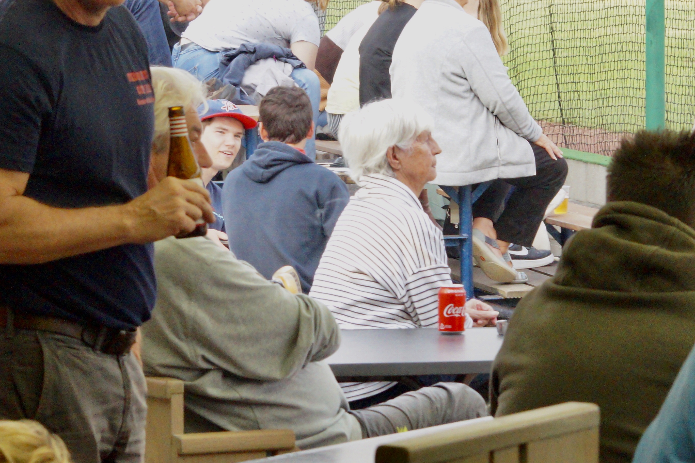 4ABFA581-DAB2-4414-A22E-C7DB01CDD1A8_1_201_a