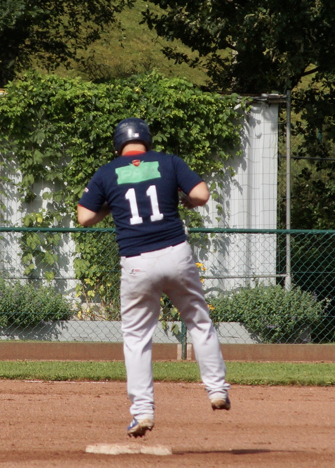 7BCEDF46-8FEB-4DED-8BA2-ABD521BE5567_1_201_a