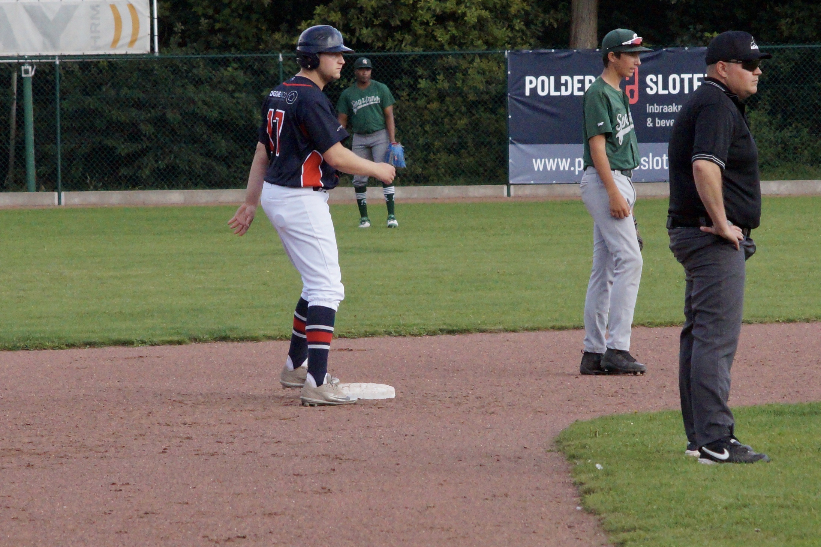 CA97259E-ECD6-41B1-B2FE-04B31F8A4980_1_201_a