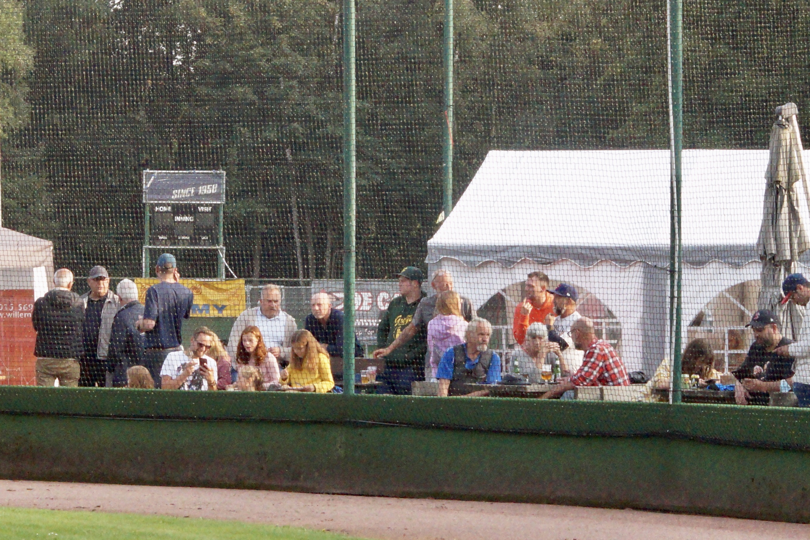 FC091EC7-008E-4CF8-AA61-B53AA33AA2BC_1_201_a