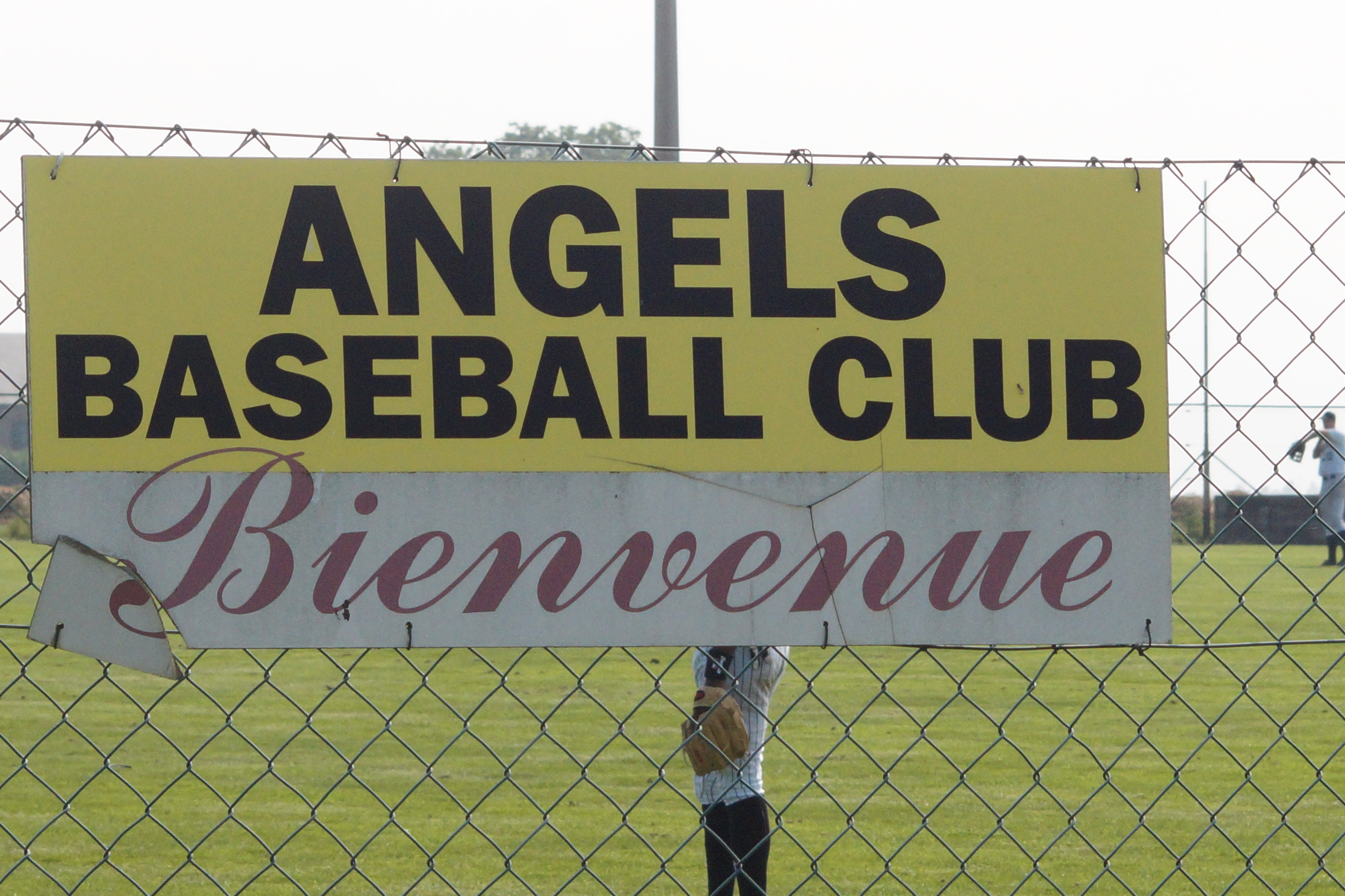 8BEA23CD-11A3-4F7B-8E74-E8E64BBD476E