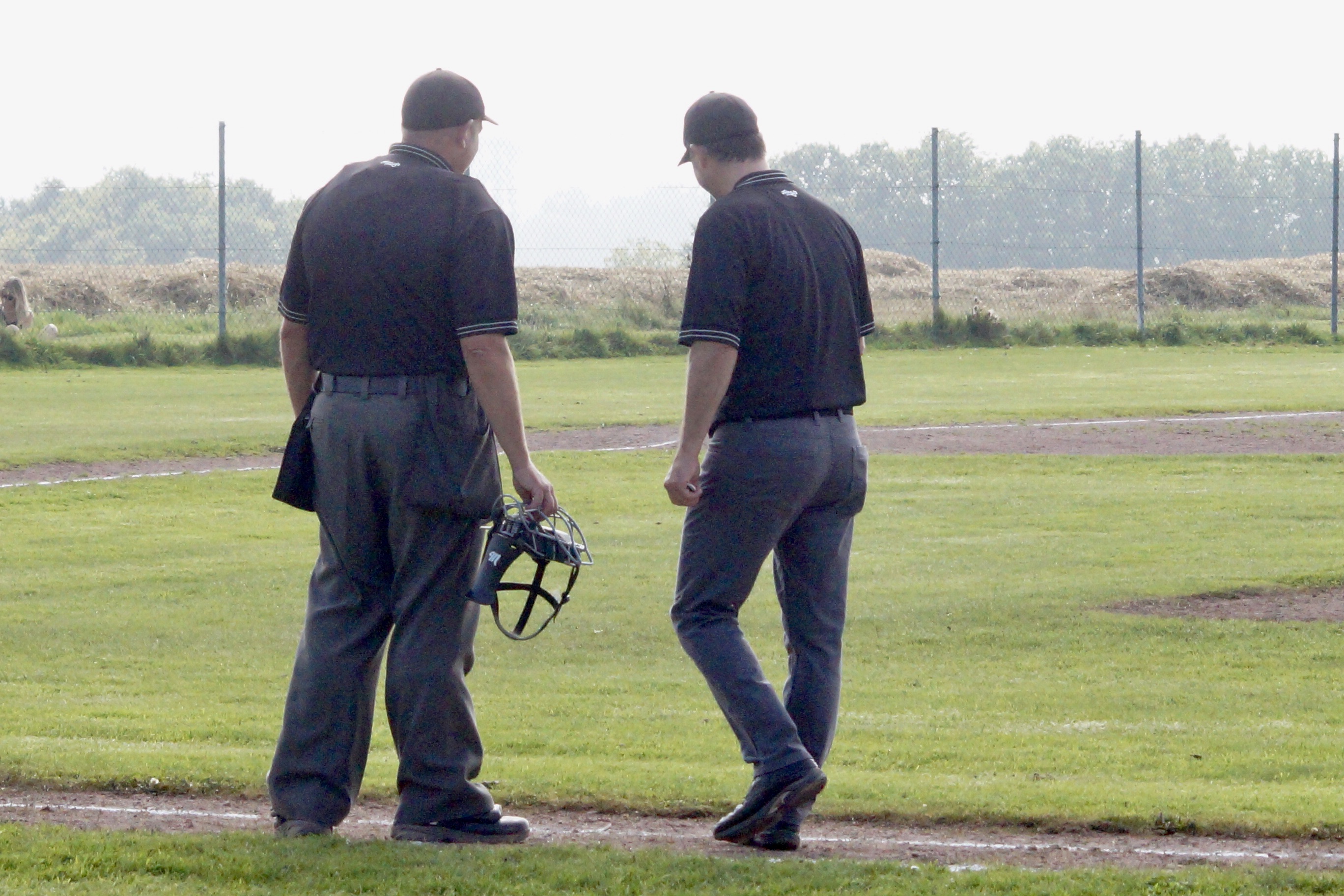 F2E6BDFD-D8B3-4BFC-94C5-A22F3EAD58B0_1_201_a