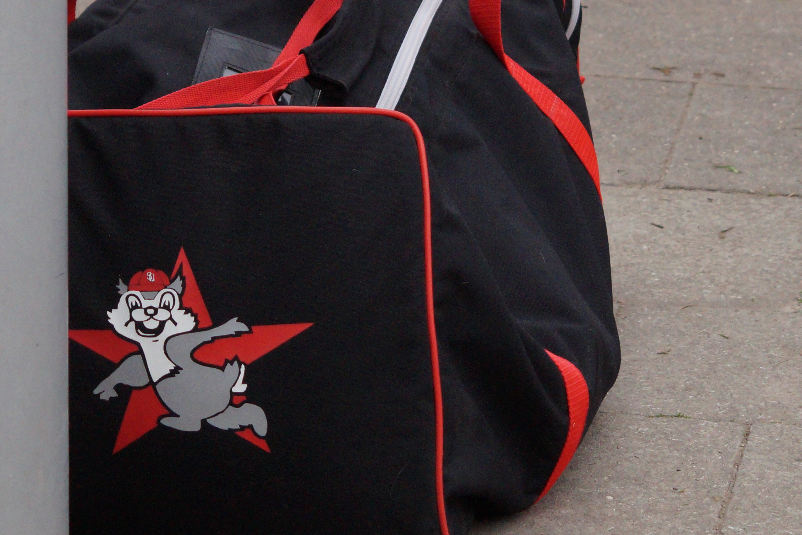 FCDFD7DD-ED82-4554-8FBE-51791129306C