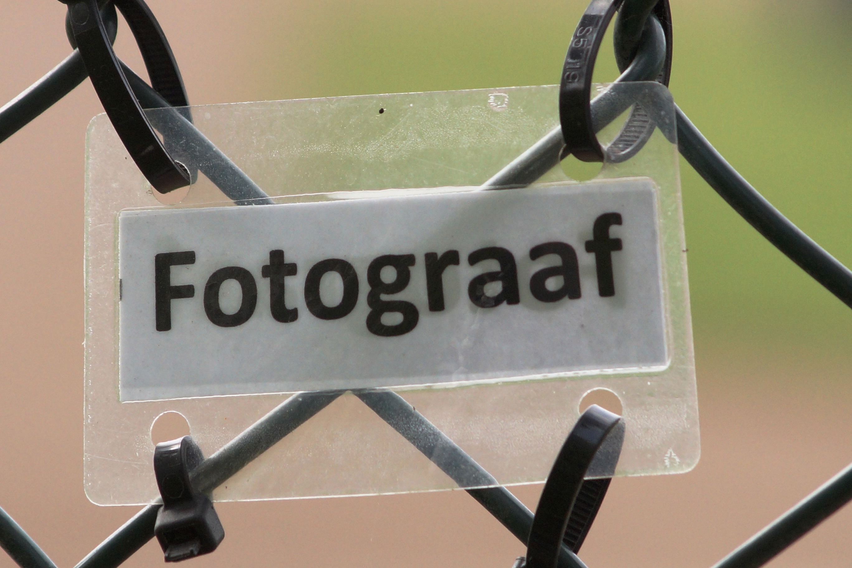 0AE1236F-417D-4EA7-89A2-105AAE678549_1_201_a