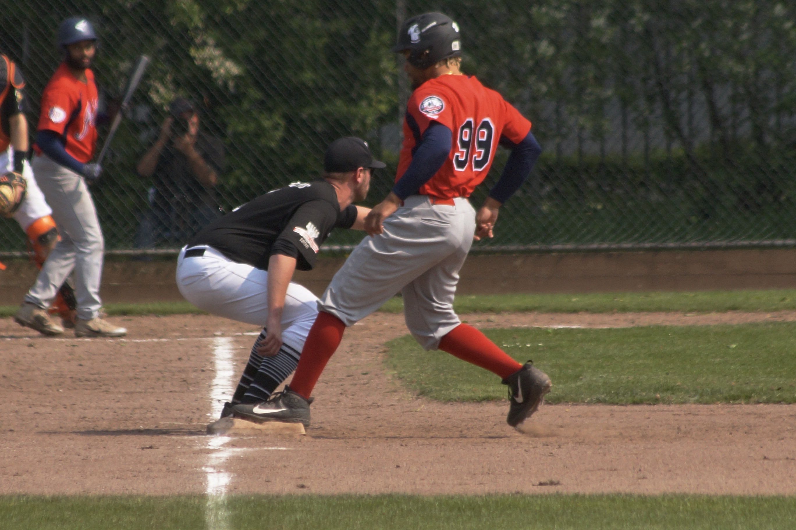 3FE067C1-BC65-4814-A935-31DCECB5AAE6_1_201_a