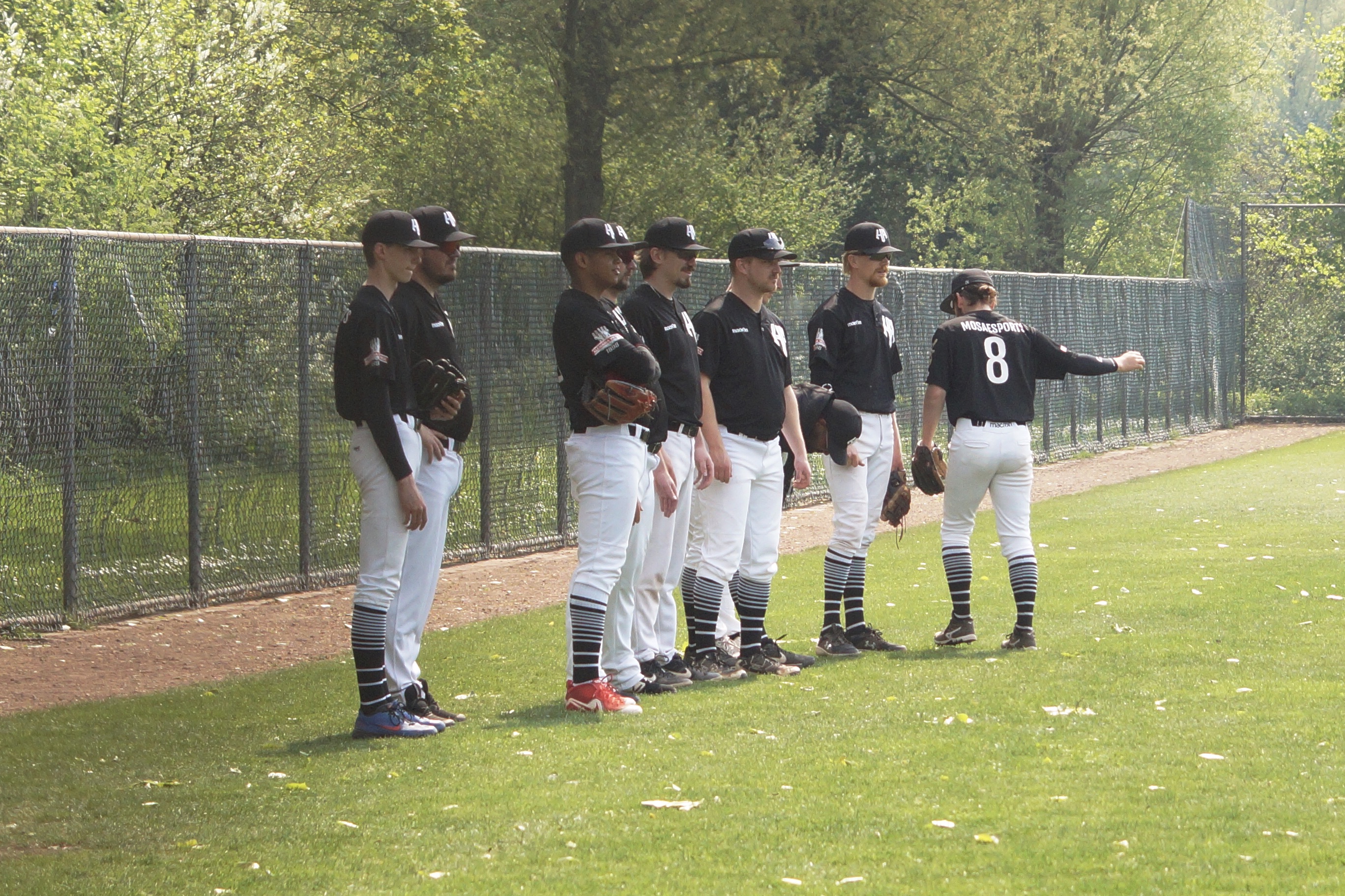 D7B6FDEA-4A07-4772-9C7D-9FFD582F2697_1_201_a