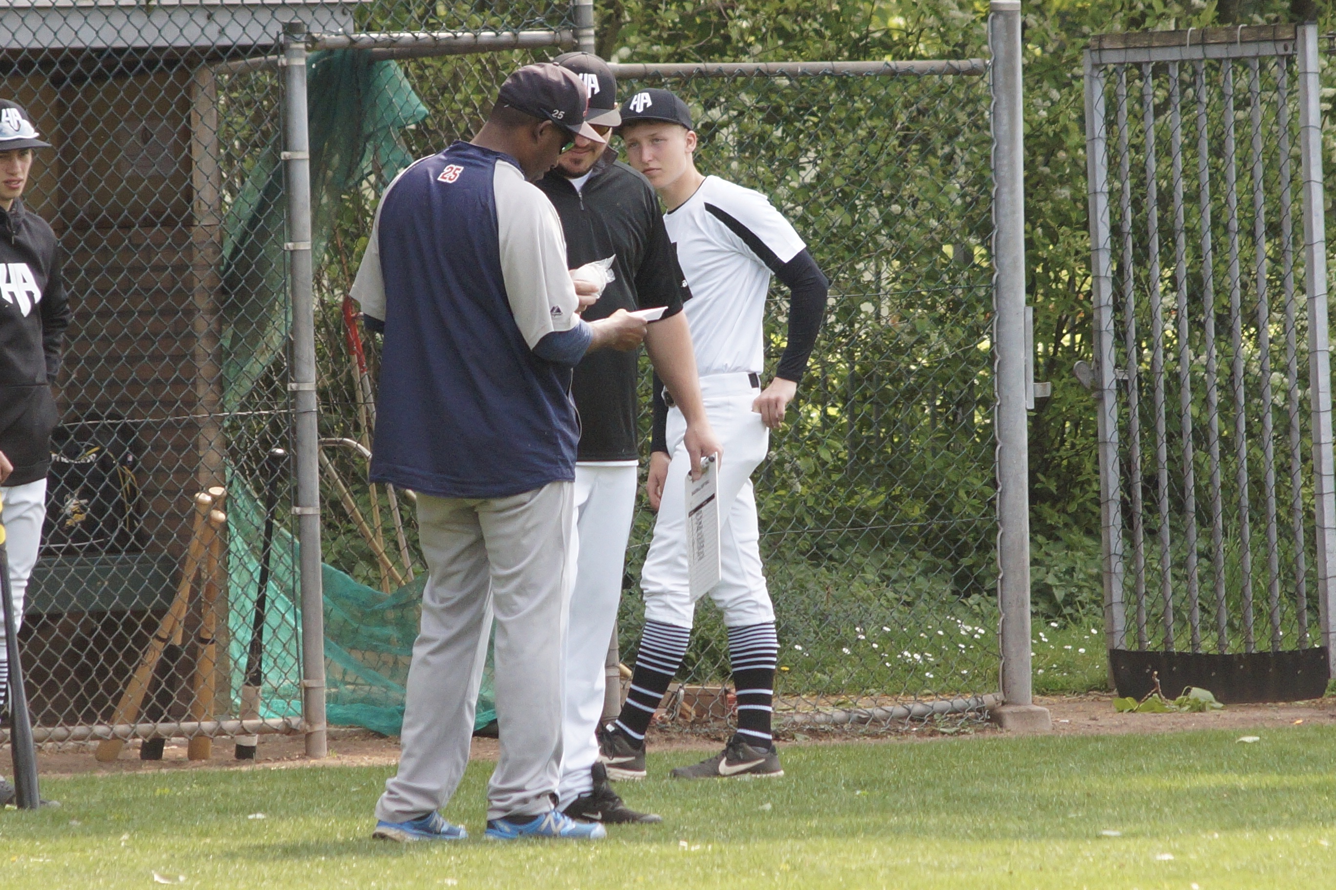 D7D58D5B-8B9F-4407-9C9D-6B4FF9720228_1_201_a