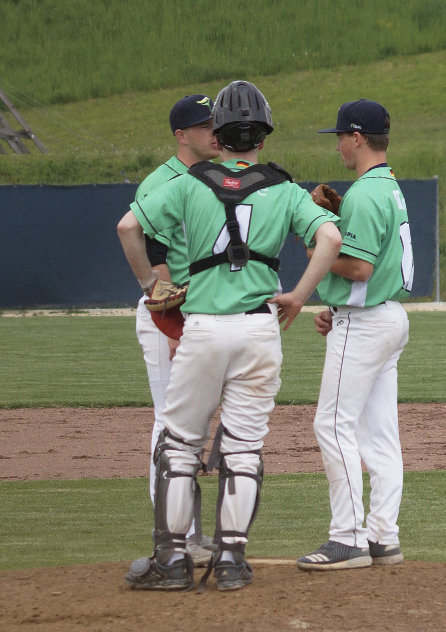 0FF8D6EF-8DD8-47C8-A9FD-13FC27FDFC9D_1_201_a