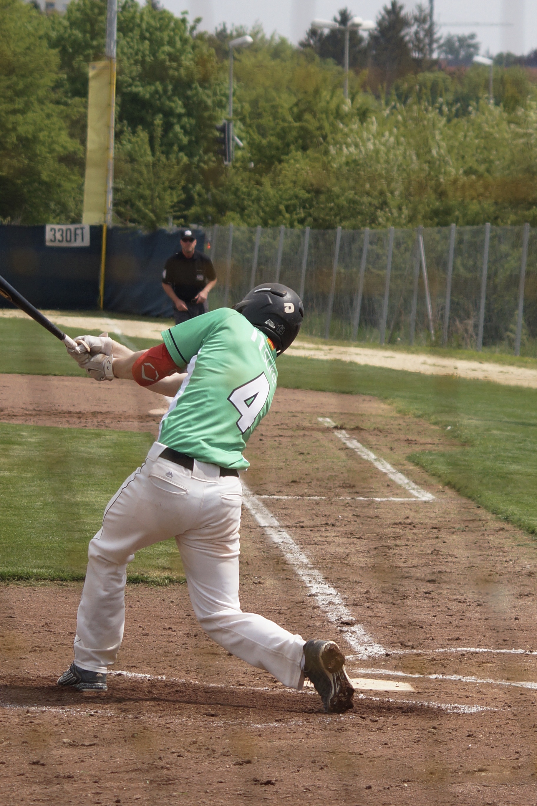 2C84DAEC-0578-42EA-80DA-58FD48D8B1B8_1_201_a