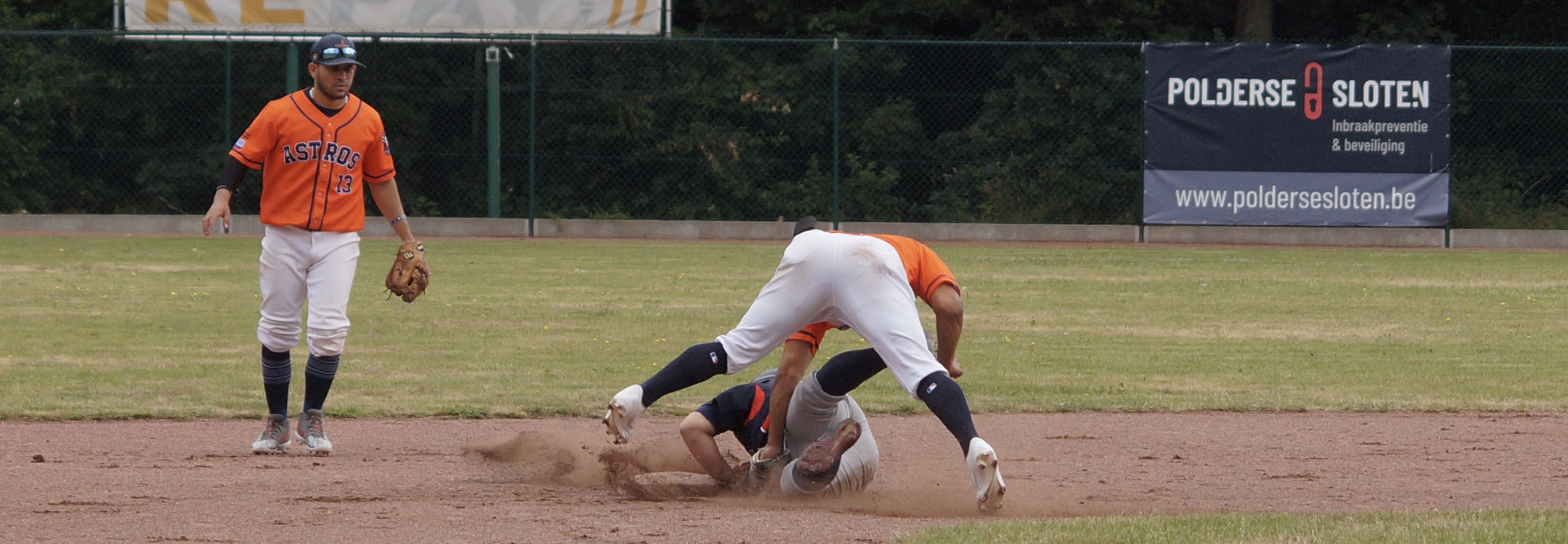 06A31C53-D52A-4DD0-99D4-68F8461CACED_1_201_a