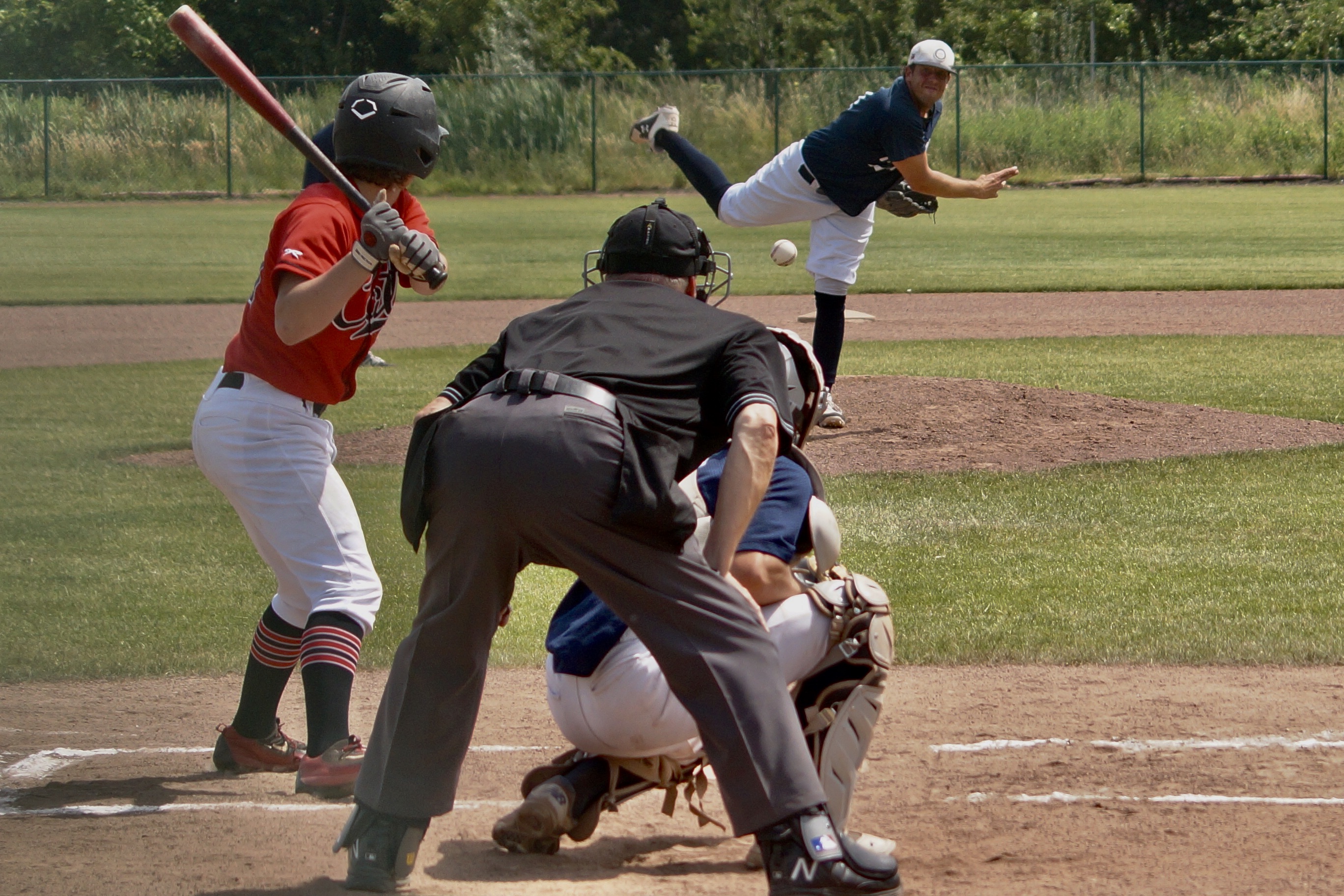 16321905-F899-40E5-BB95-68FB76CCC1BD_1_201_a