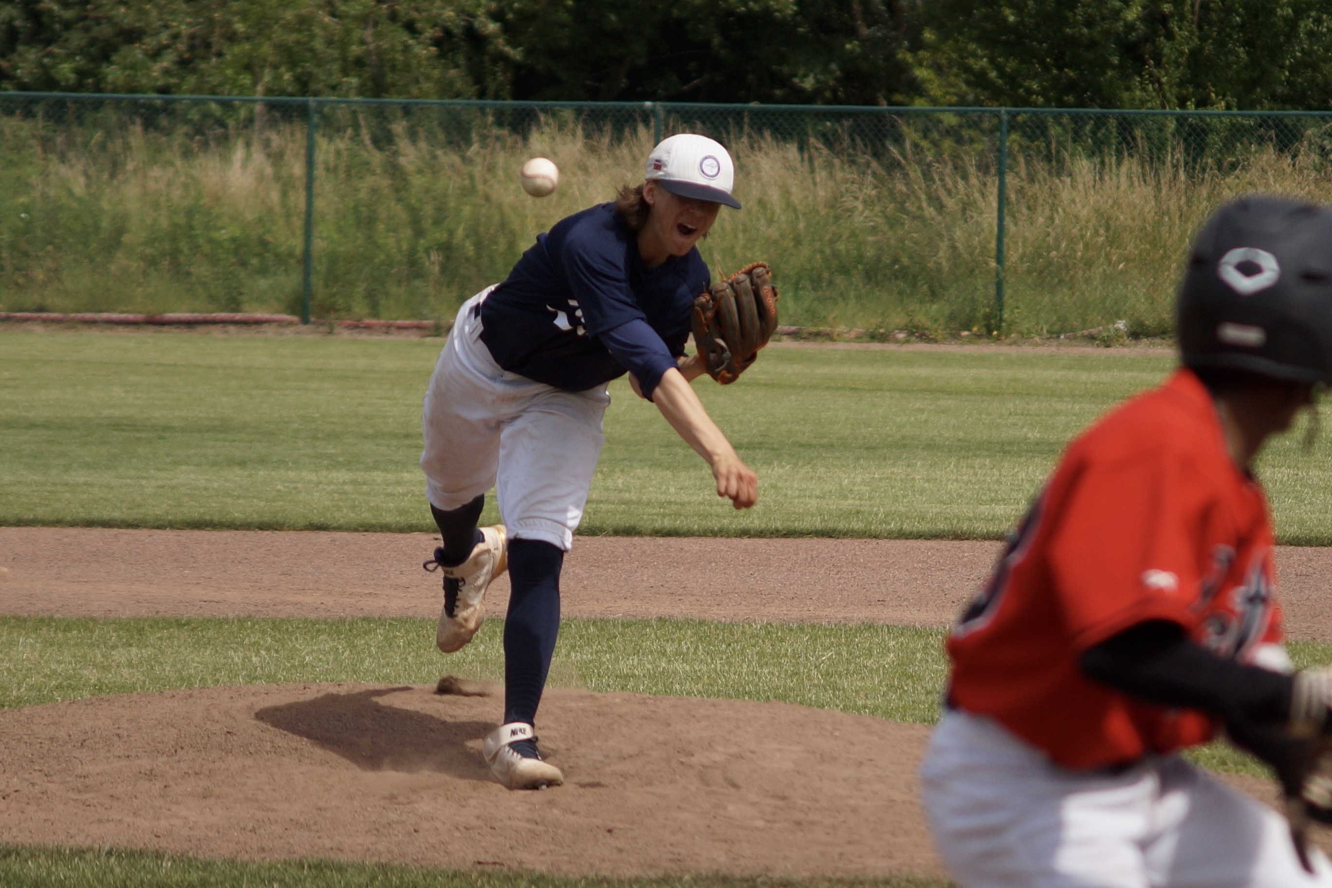 E32EDF3C-D75E-4211-9CBE-EEC5BC32C88E_1_201_a