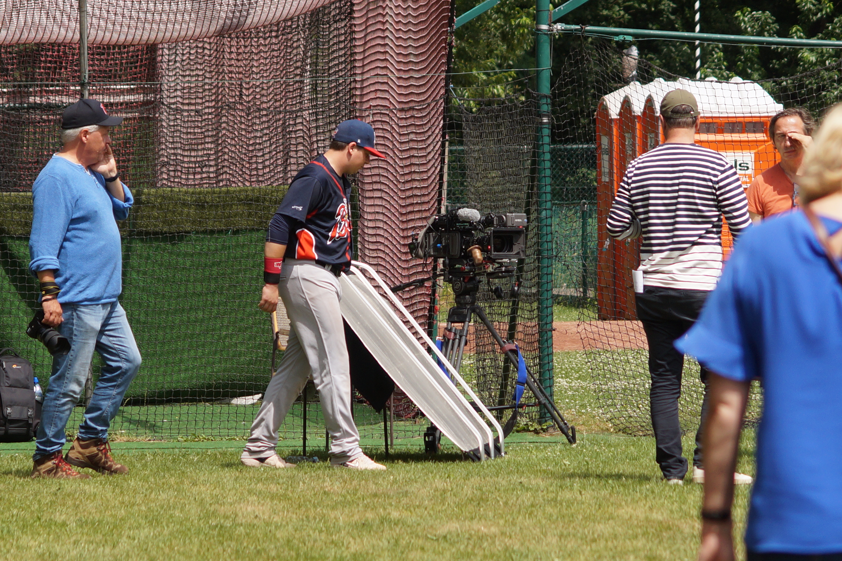 E51CDE13-1D4C-4D83-9B0B-0FEAE485CA8D