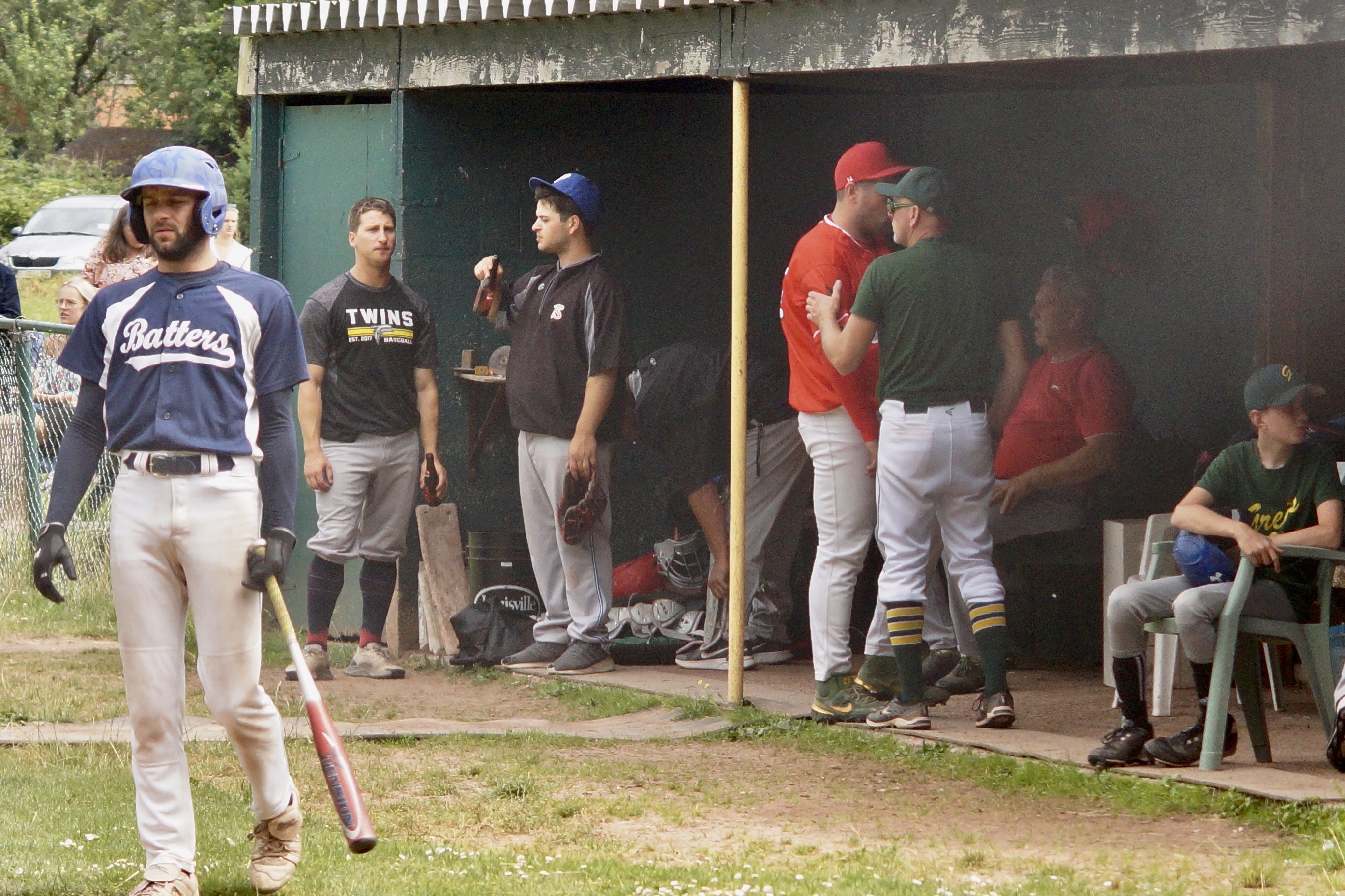 315FF539-3592-49C7-A091-0612B5C7D935_1_201_a