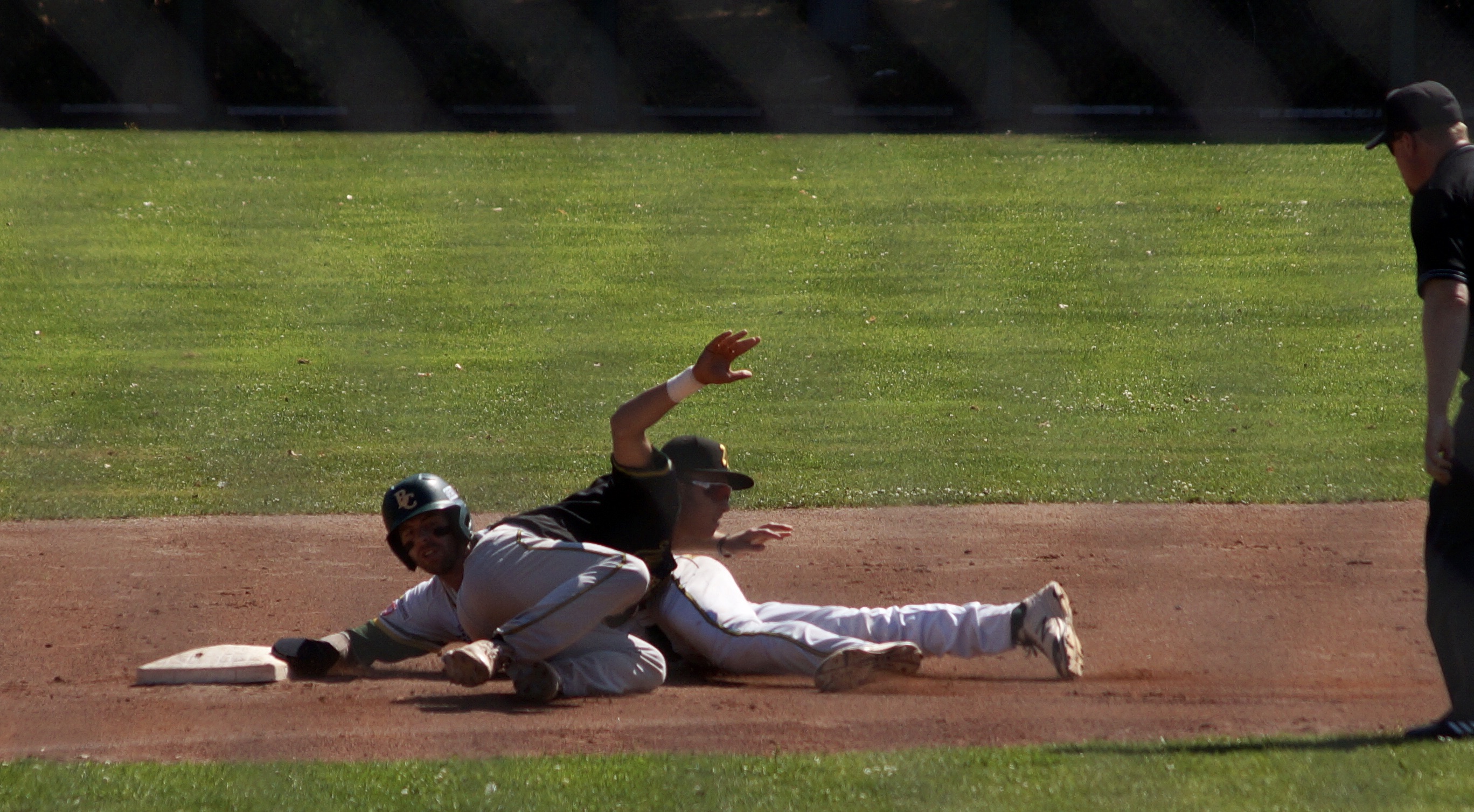 8790E62F-F5BB-4F42-A1D7-2252736C196C_1_201_a