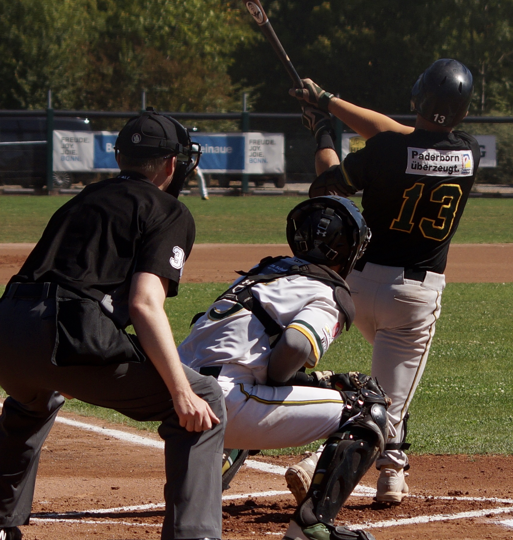 FD25733F-8E00-4734-A310-F29A5ED04FB0_1_201_a