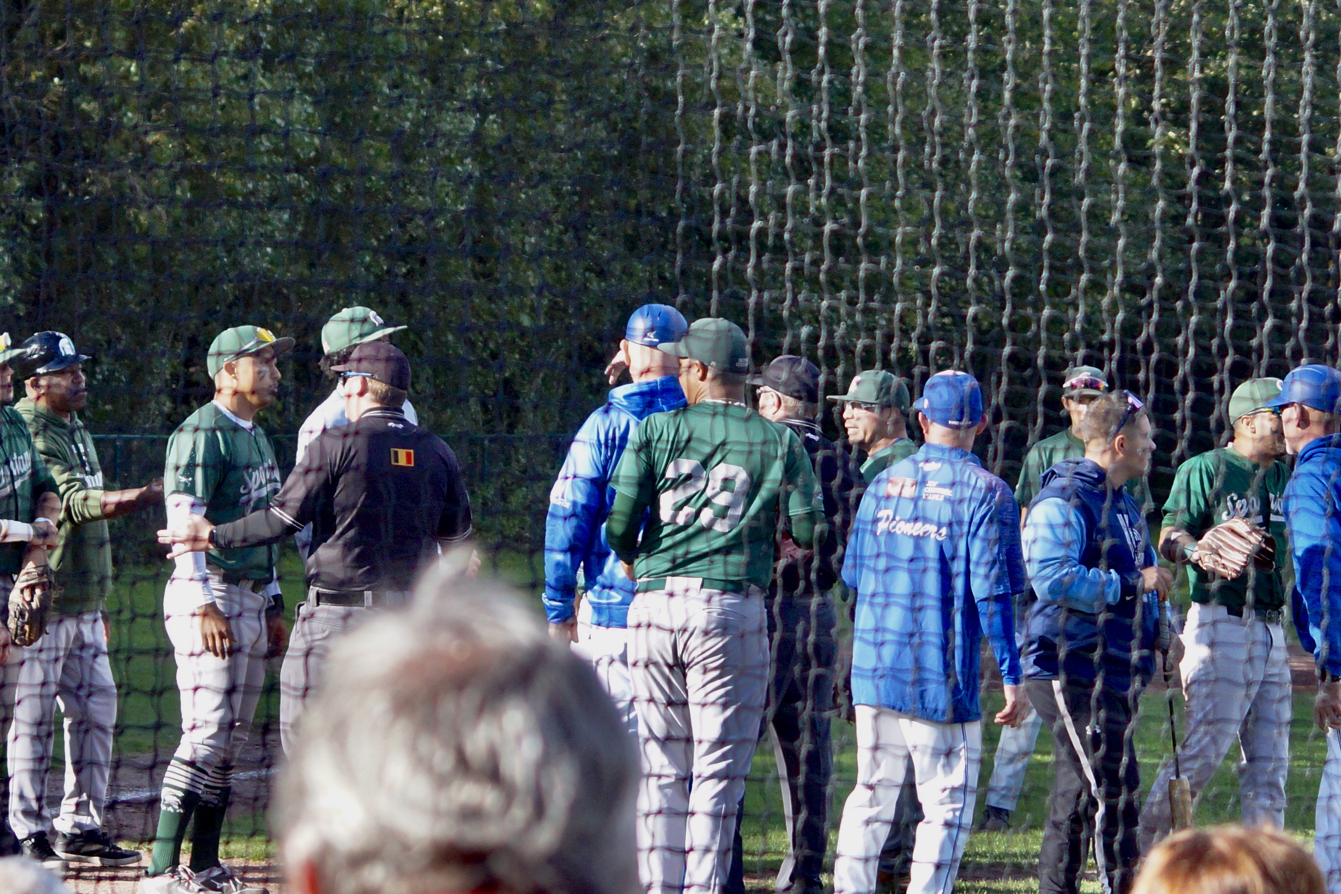 65B9A605-4FAA-4815-B2D9-567958C32D9E_1_201_a