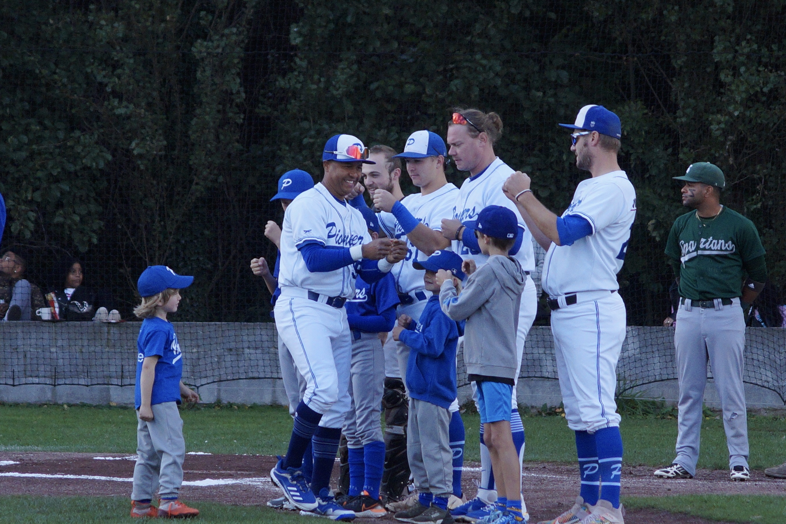 68214021-CFCC-4967-8DF0-186E3CDD0FFF_1_201_a