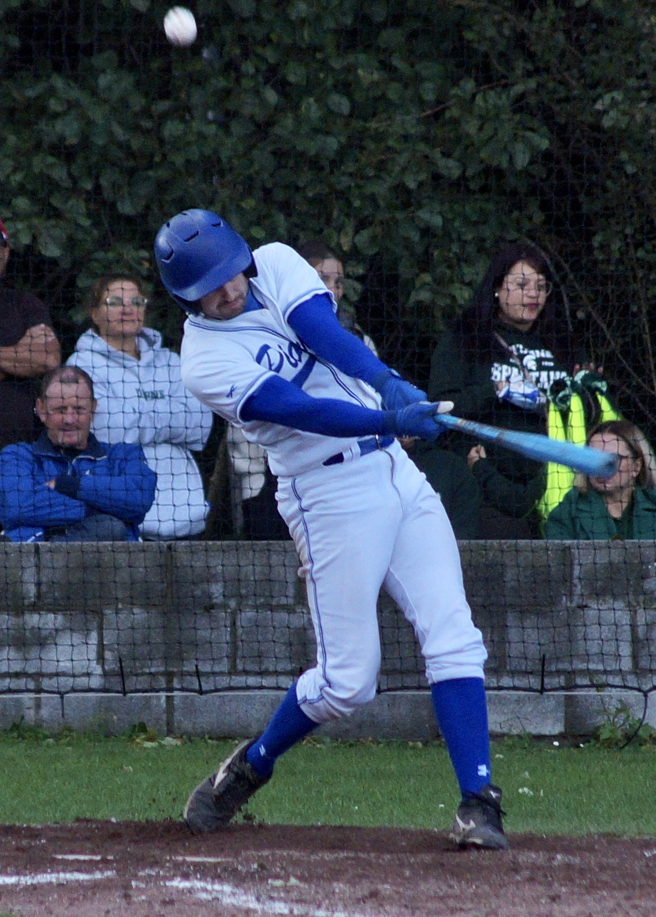 E2BBCF0C-A952-43C3-BA10-5893D4EB8FF0_1_201_a