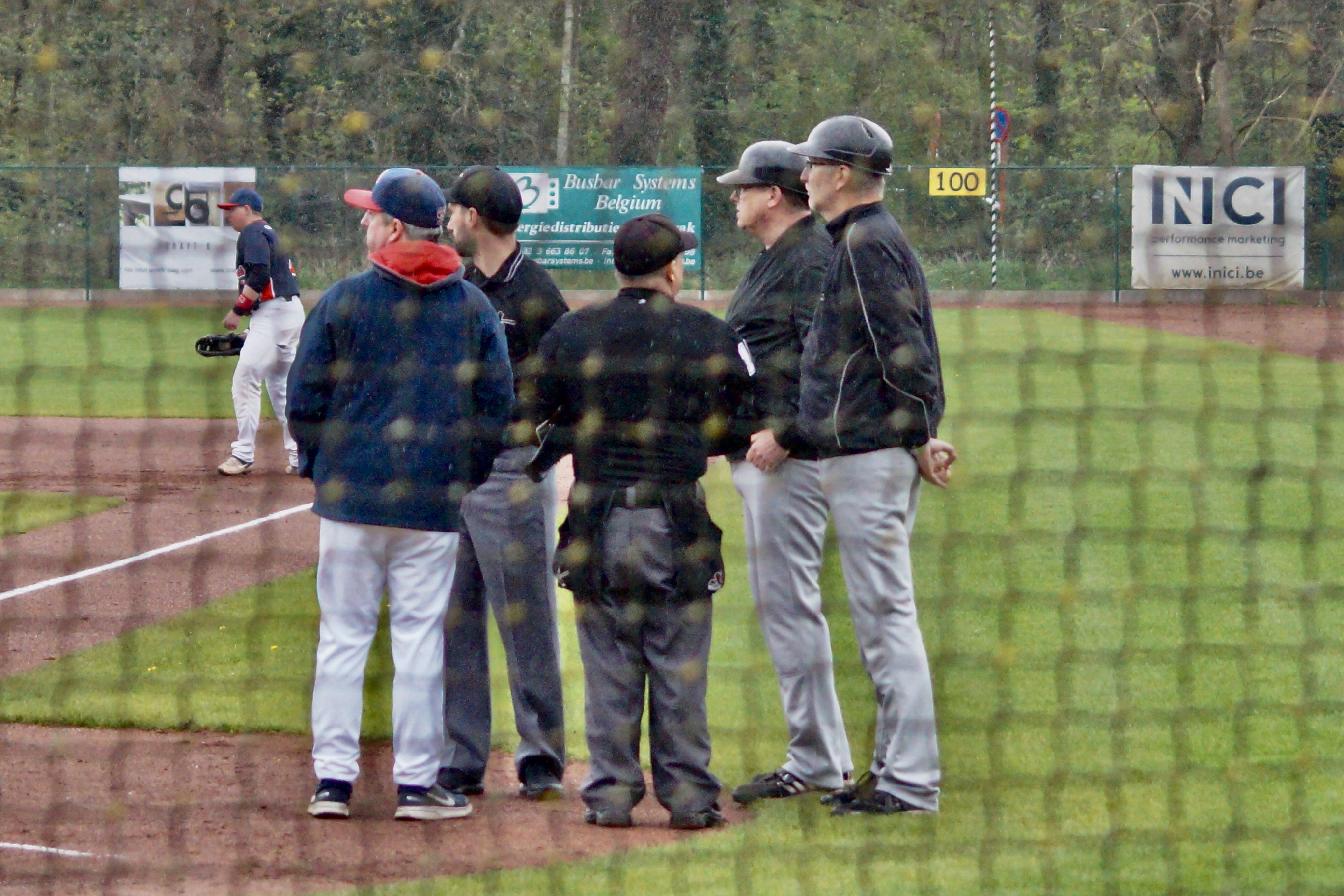 5FA704A4-8E2A-4659-B6D2-E6B2FDA52CB8_1_201_a