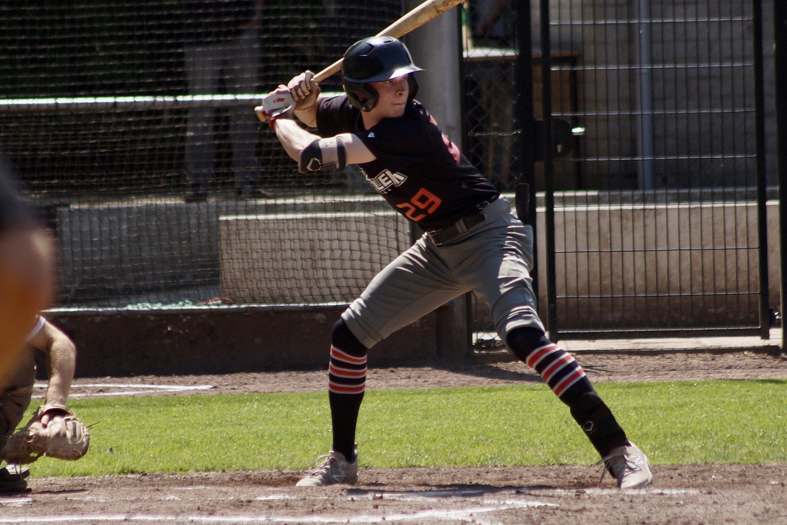 19943874-16EE-4ED1-A67C-45BCC4B6E82C_1_201_a