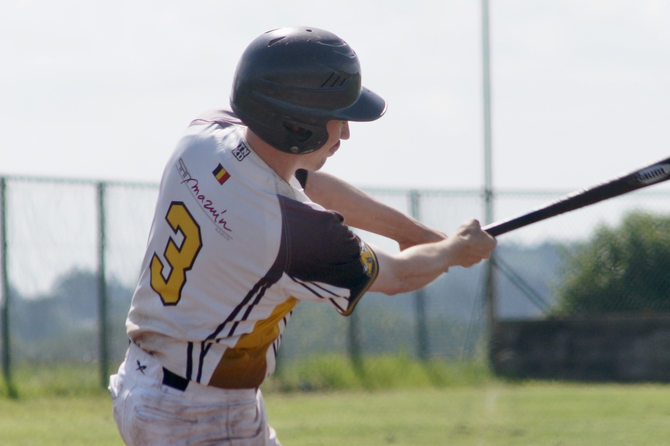 18AC3B7F-863B-4E2C-A516-A66649E6E722_1_201_a