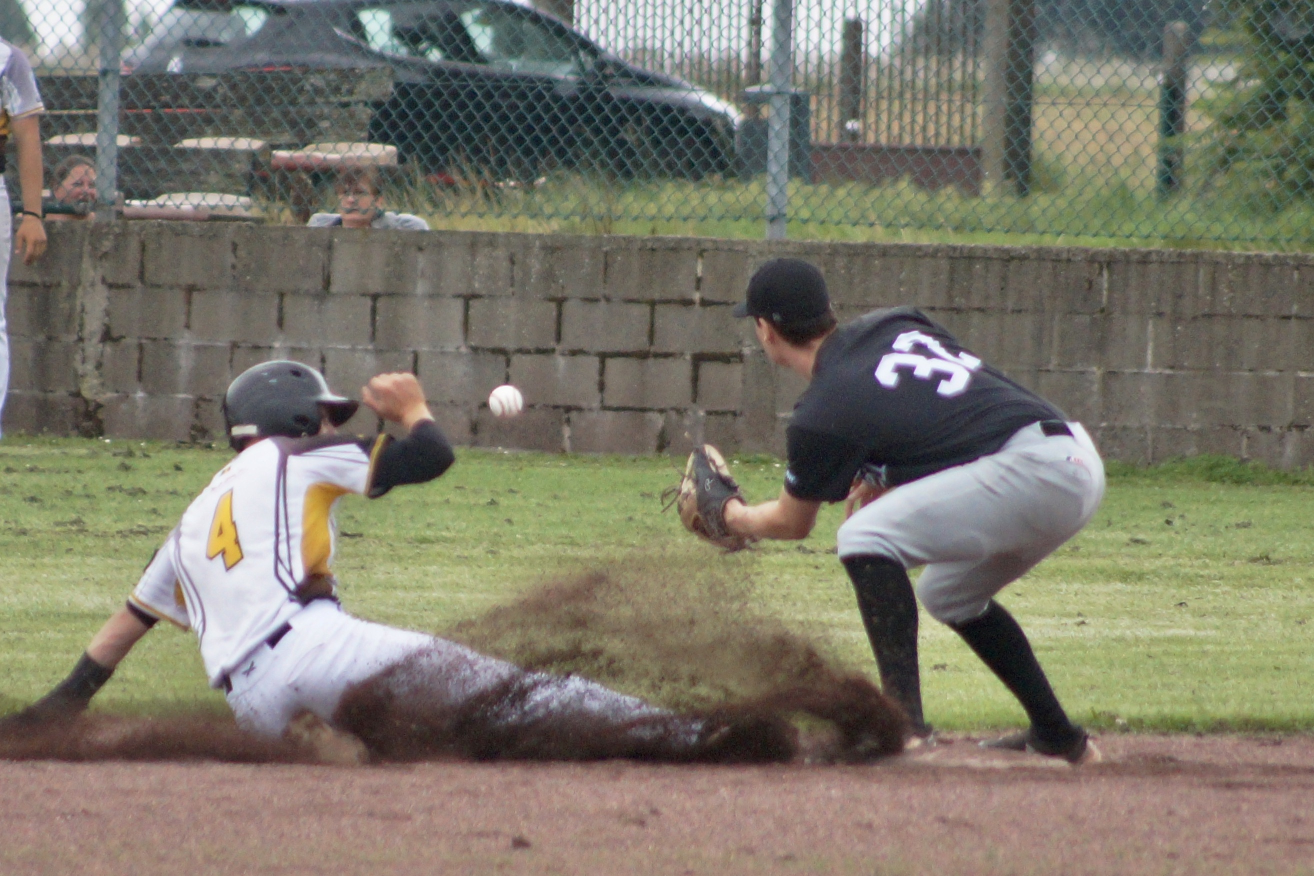 5D047DE3-0C36-4770-B002-F1051F82A154_1_201_a