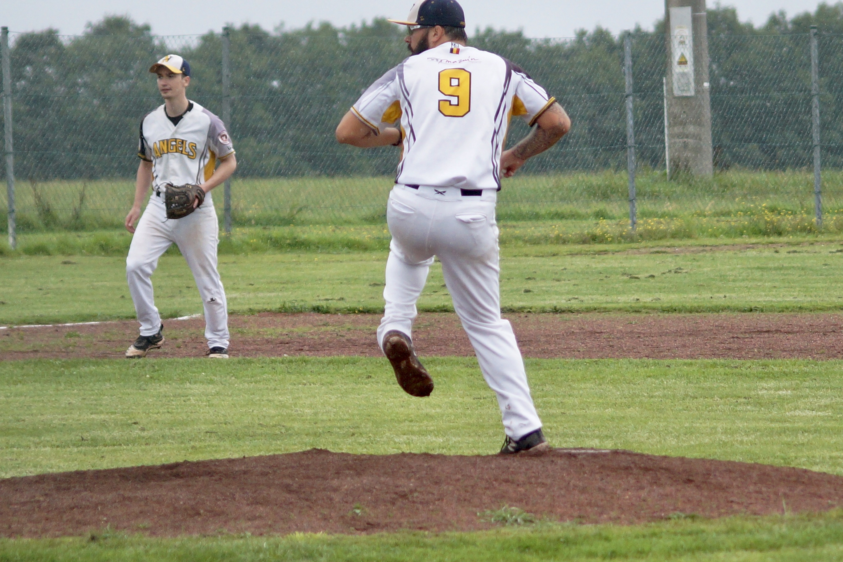 BC0172C0-4159-4BC0-A344-2642EA47B9EE_1_201_a