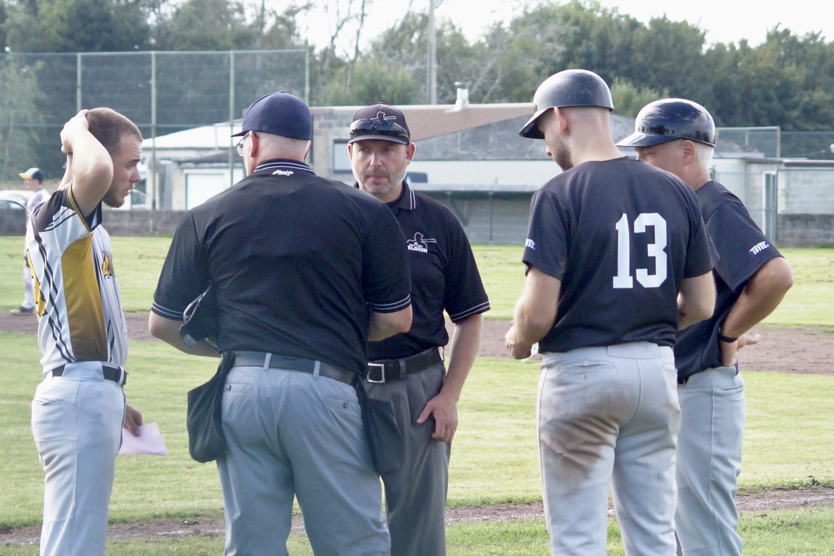 CBDE3271-EC00-4B7A-9D15-2AA945DF6F9F_1_201_a