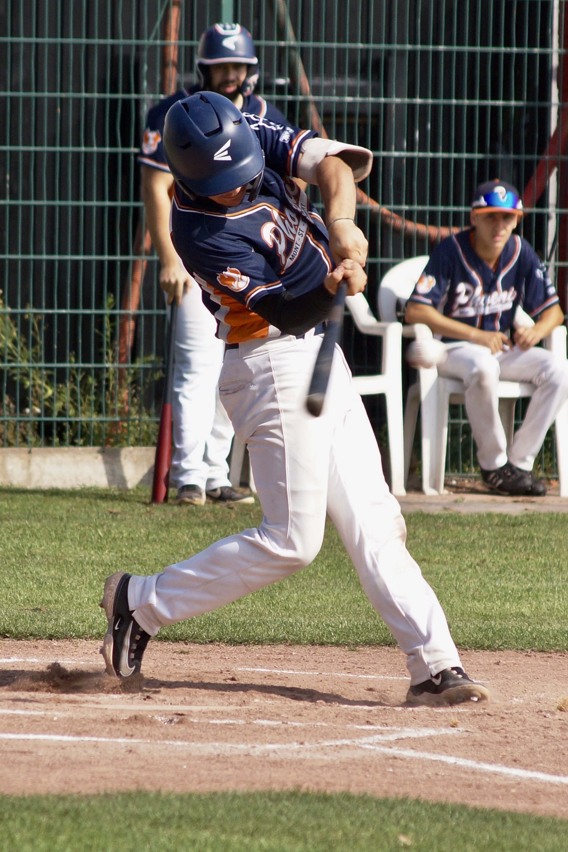 07DE15D6-1F24-4CBF-9051-F44DC089BD94_1_201_a