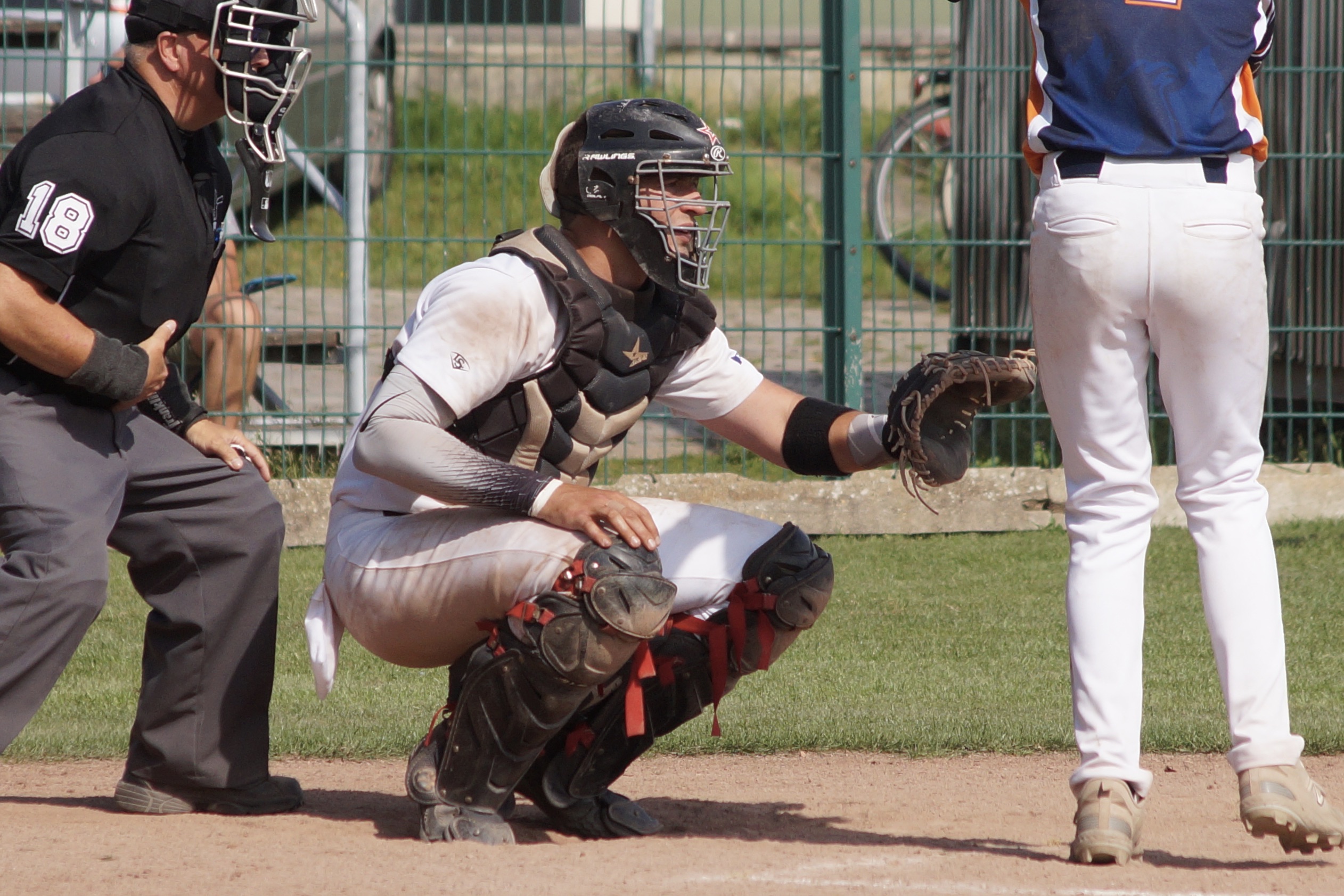 1CE3CE85-32D2-4CD3-9BD1-6098D76BB0F6_1_201_a