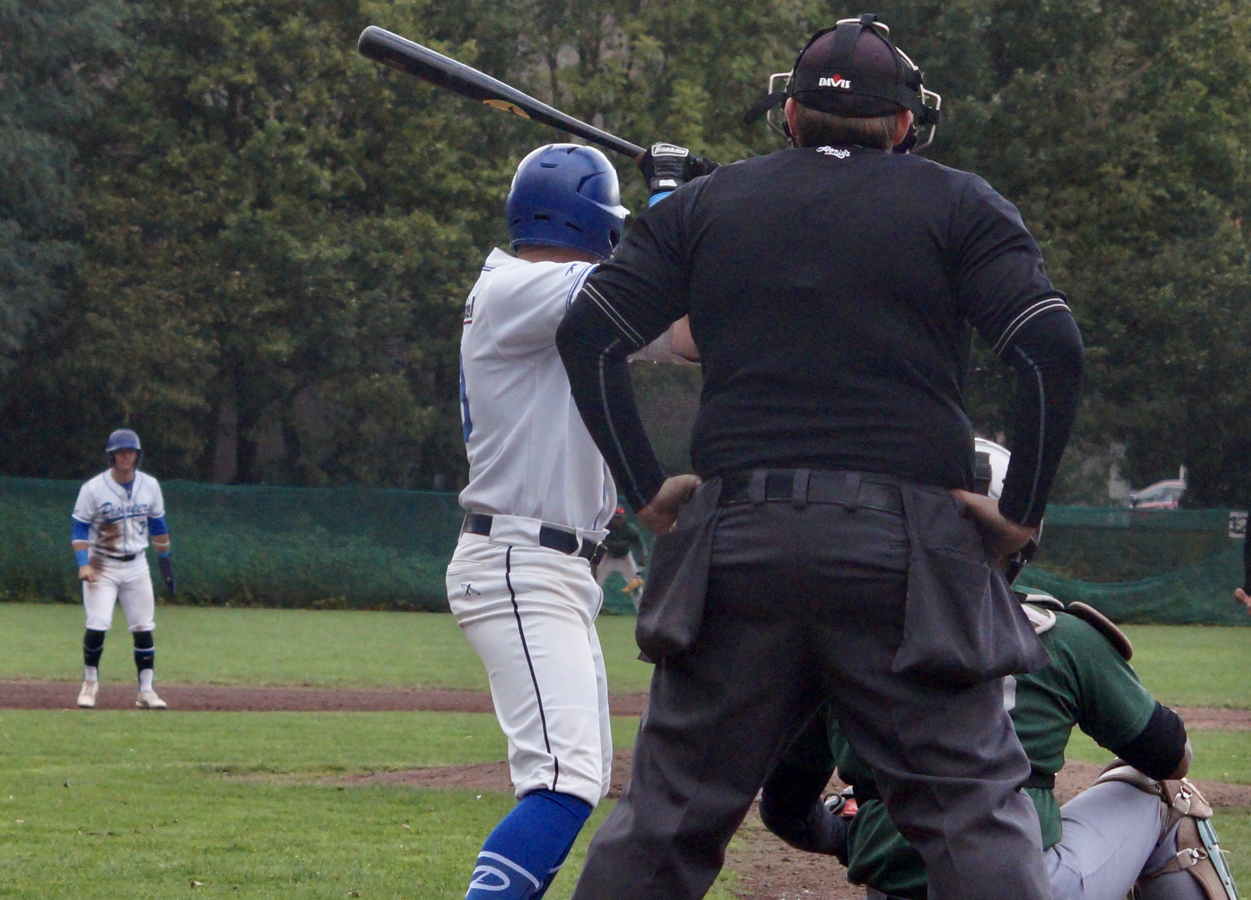 0D5C6FBB-EB15-4EF2-B53E-9EA468BCCC11_1_201_a