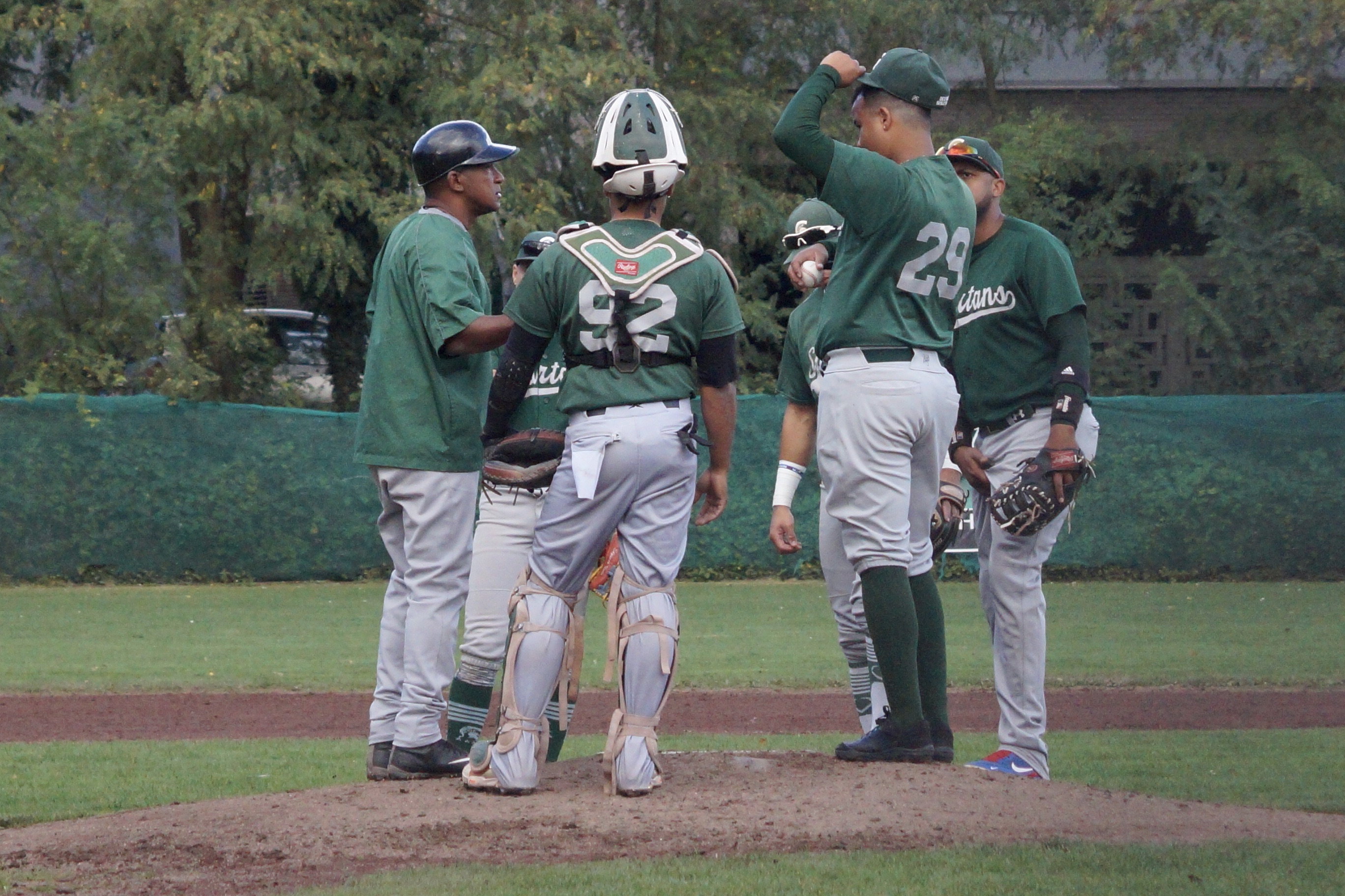 D7767135-BF68-4390-A81F-A6CEC86C411B_1_201_a