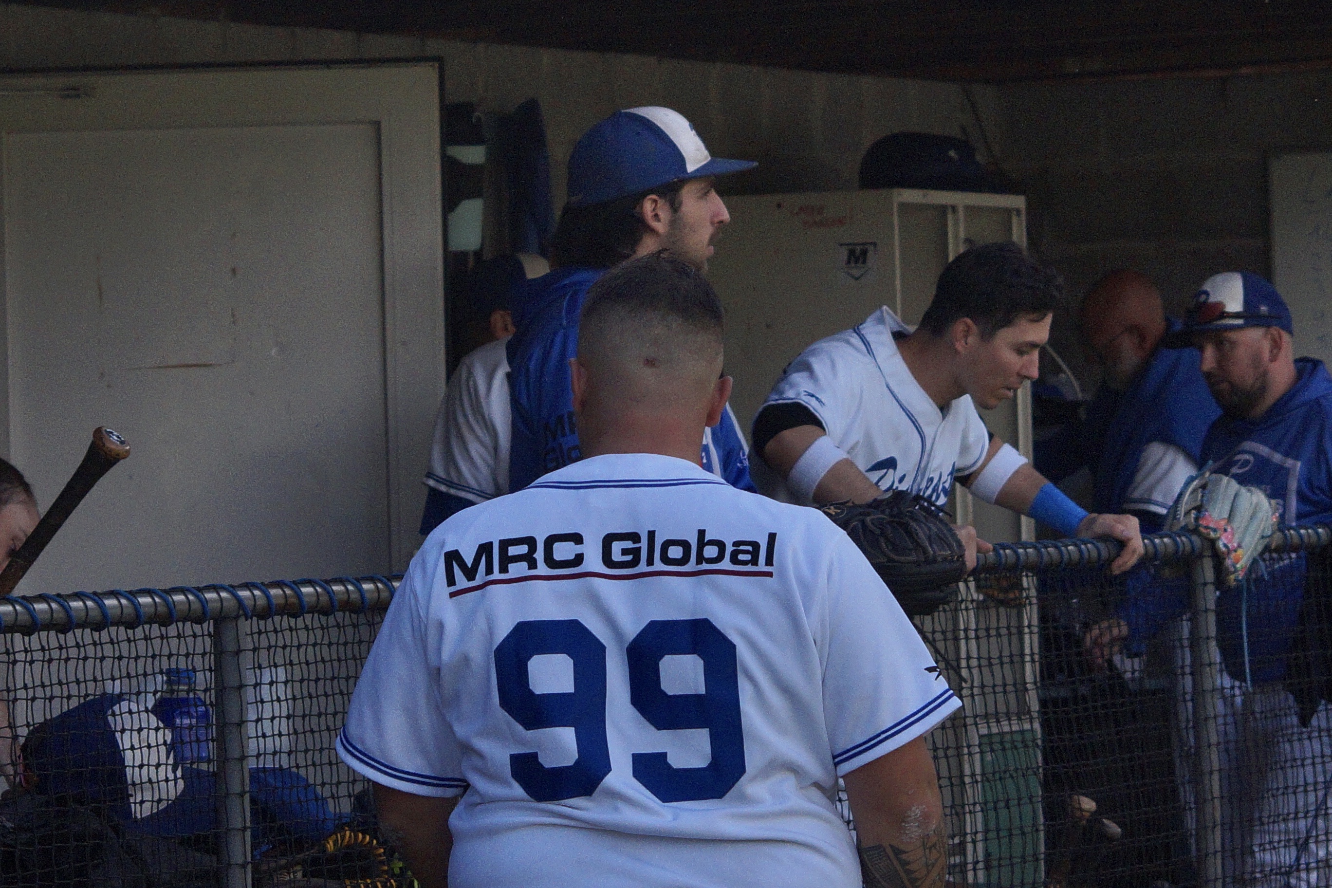 DF8C52DA-A5F3-46E8-A9A5-9999D08F1668_1_201_a