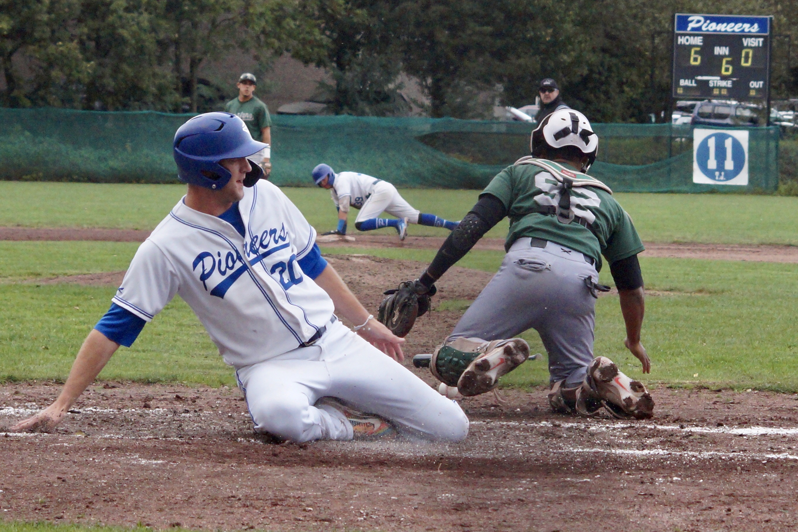 F02F0099-1DBA-4EAD-A49B-D1A86B992F7D_1_201_a