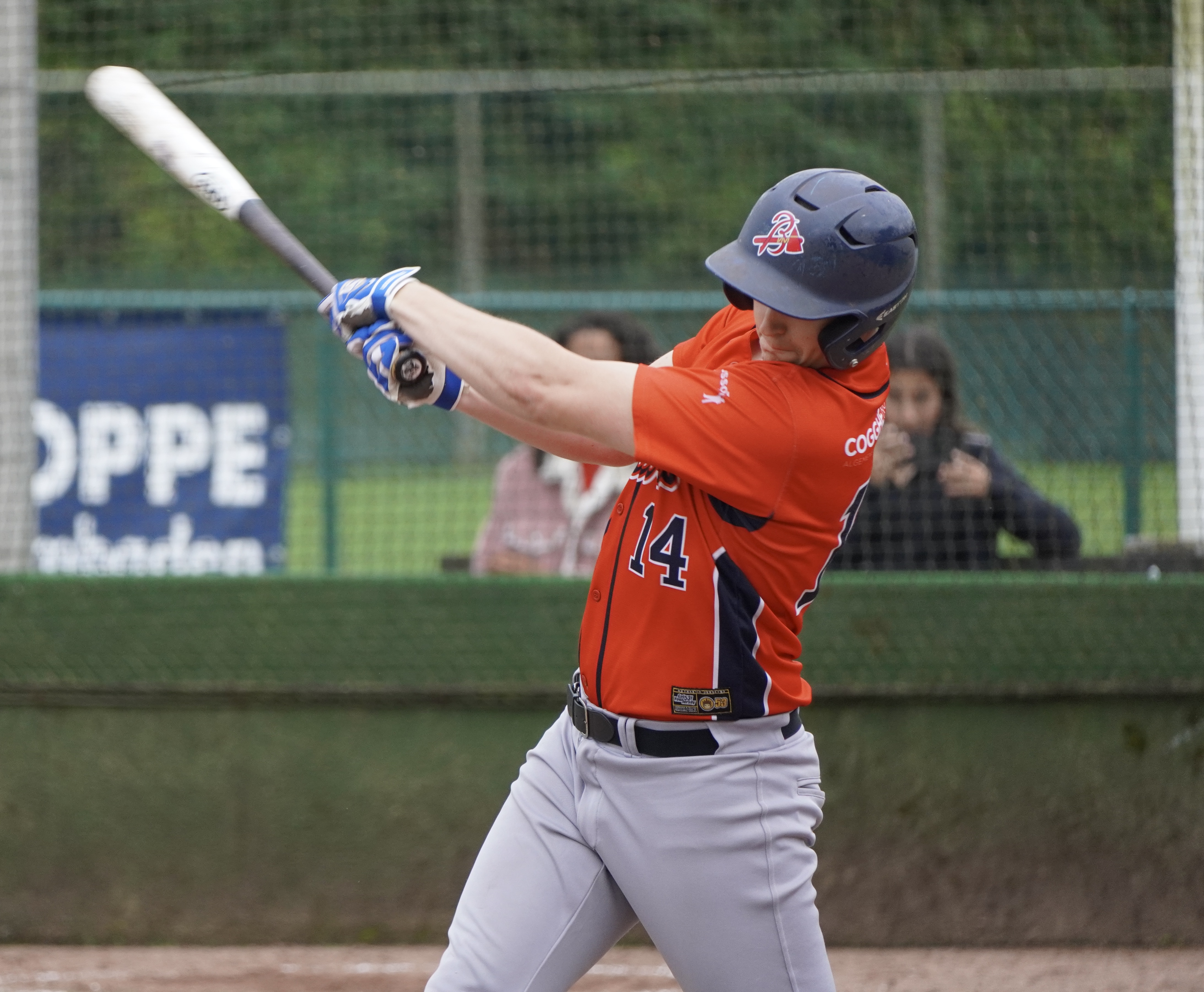 798EF408-9C0A-40FA-9CE7-A5FF91347936_1_201_a